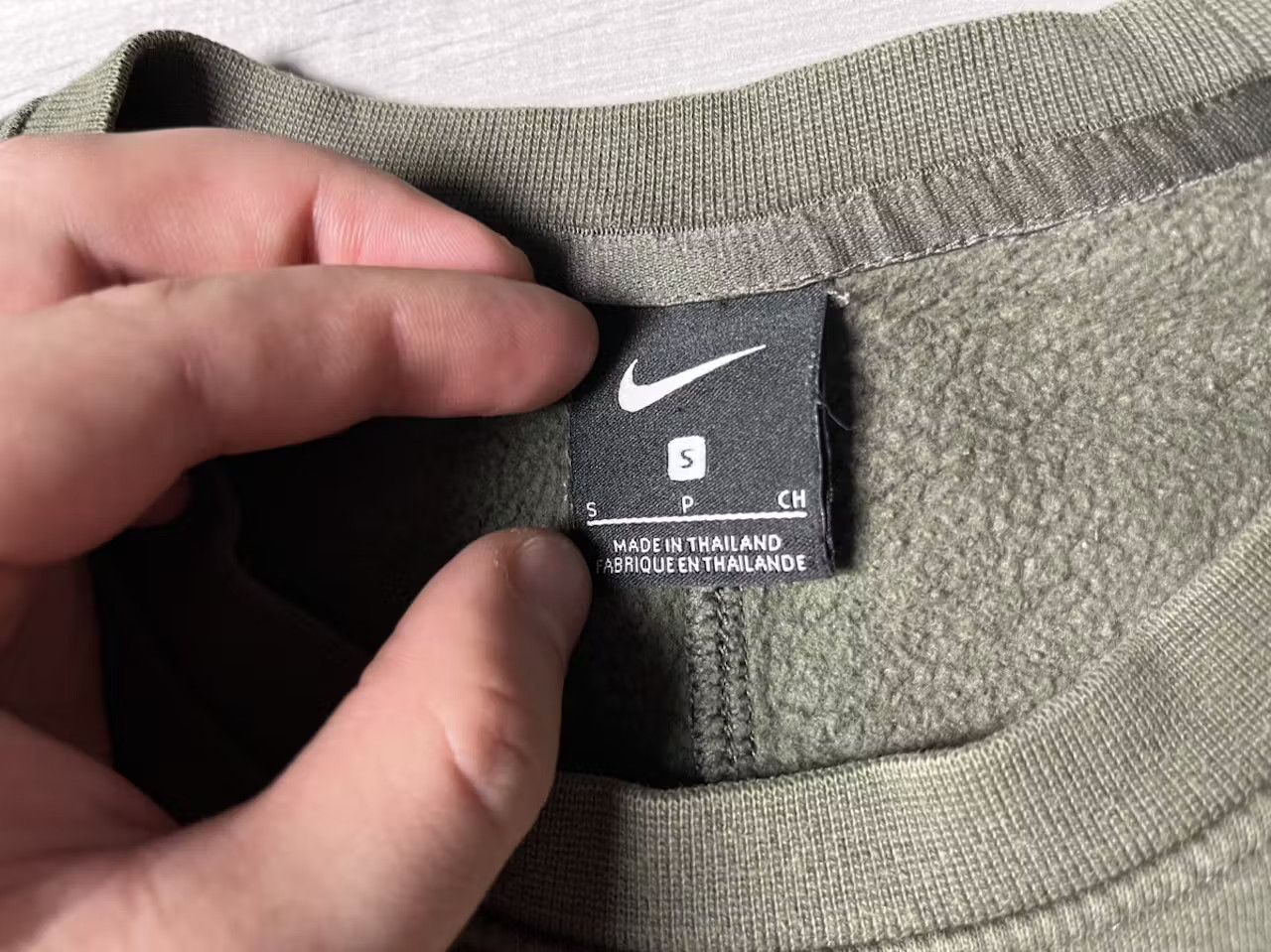 Nike Nike middle logo sweatshirt Athletic size Small Size US S / EU 44-46 / 1 - 4 Thumbnail