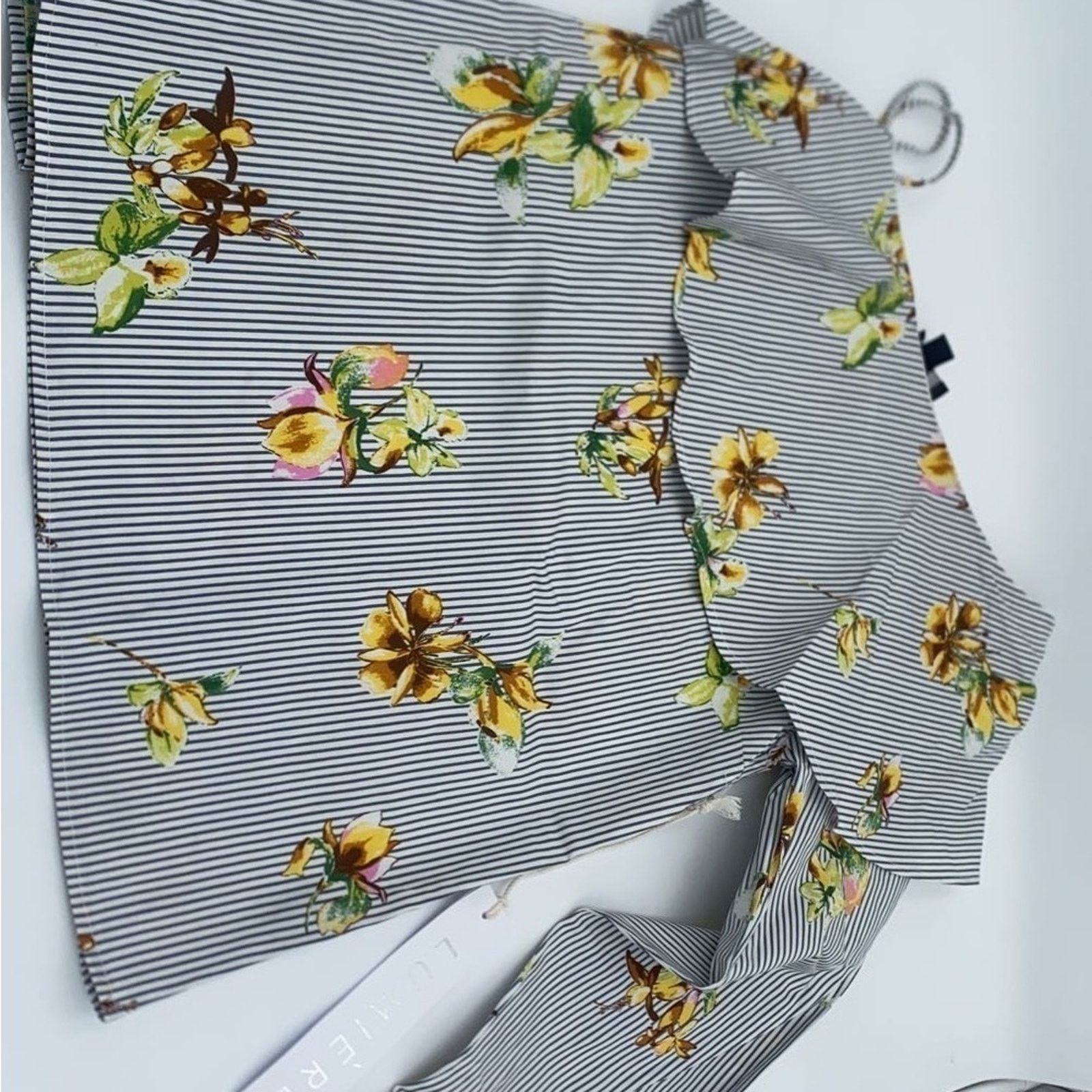 Urban Outfitters Lumiere Urban Outfitters Floral Striped Off Shoulder NWT Size M / US 6-8 / IT 42-44 - 2 Thumbnail