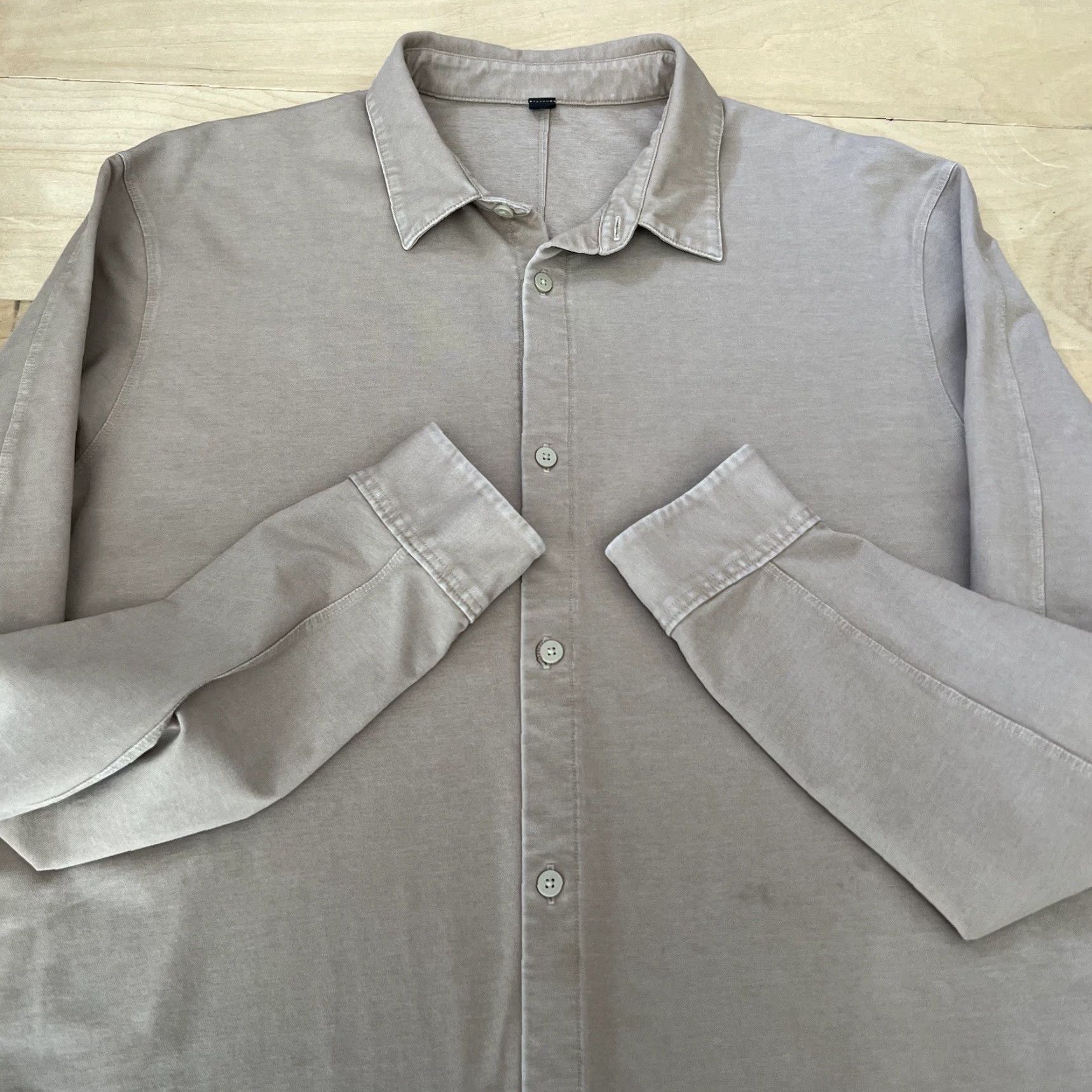 Lululemon Lululemon Button Down Shirt XL Brown Lightweight Cotton Workwear Mens Regular Long Sleeve Button-Up Tie-Dye? (Note: No new info; reorder for clarity) Size US XL / EU 56 / 4 - 5 Thumbnail
