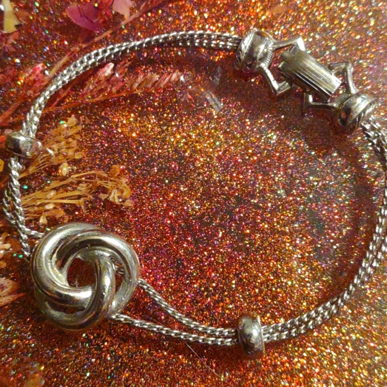 Vintage 1960s Goldette silver Love Knot braceletj Size ONE SIZE - 3 Thumbnail