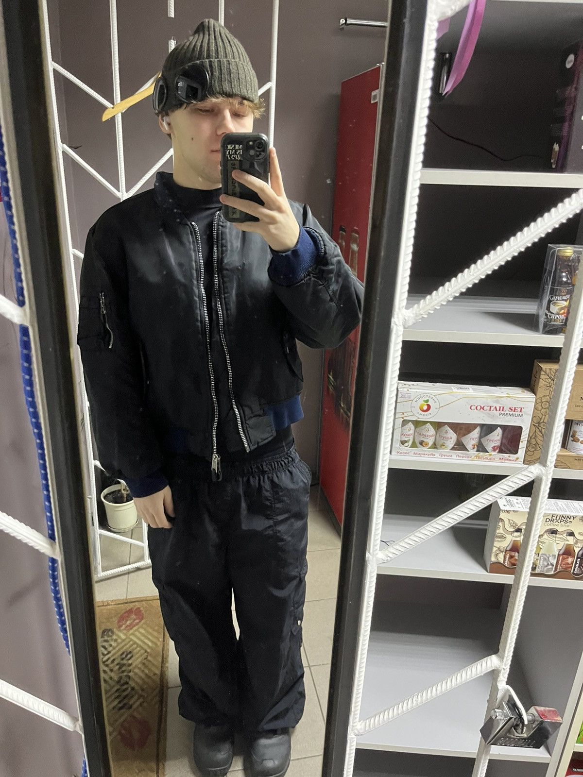 Vintage Vintage MA 1 Bomber Jacket Reversible Military Flyers Nylon Size US M / EU 48-50 / 2 - 2 Thumbnail