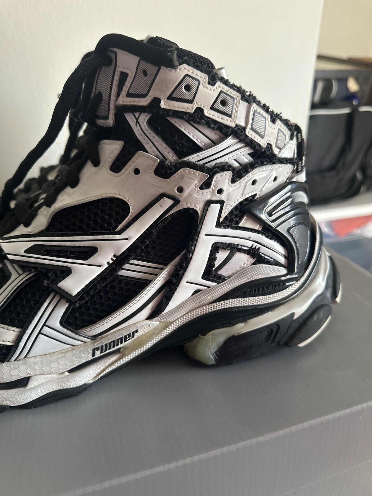 Balenciaga Balenciaga High Top Runner Sneakers Size US 12 / EU 45 - 3 Thumbnail
