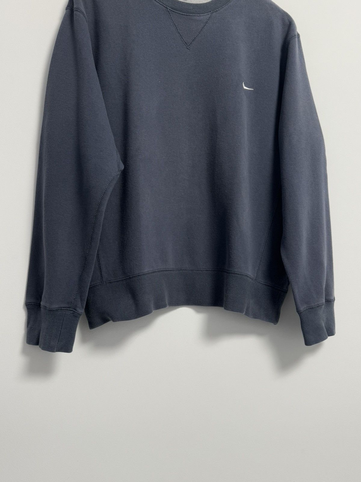 Vintage Nike Vintage Sweatshirt Y2K Style Swoosh Size US L / EU 52-54 / 3 - 3 Thumbnail