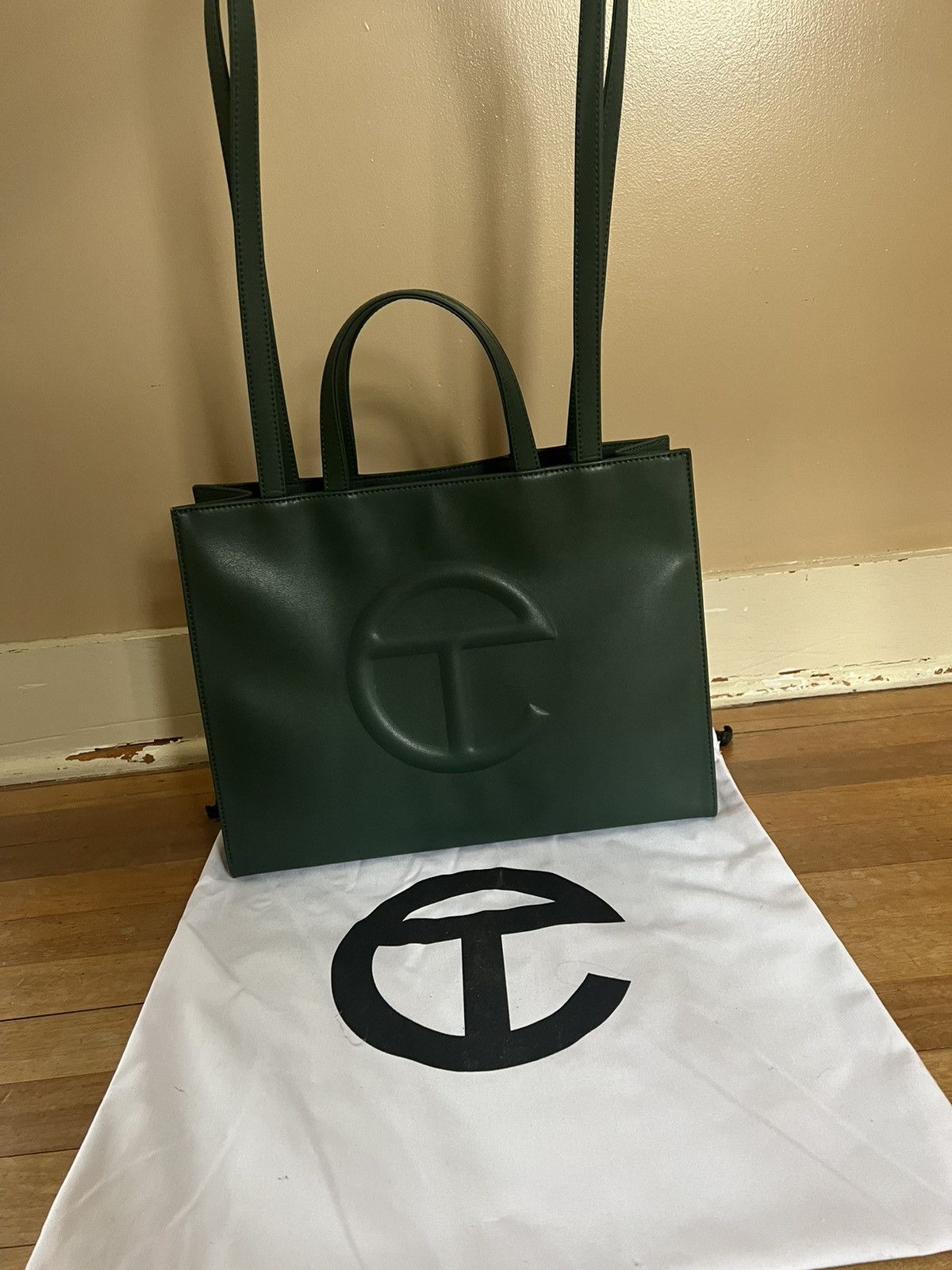 Telfar Like-new Olive green Telfar Bag, size medium Size ONE SIZE - 5 Thumbnail