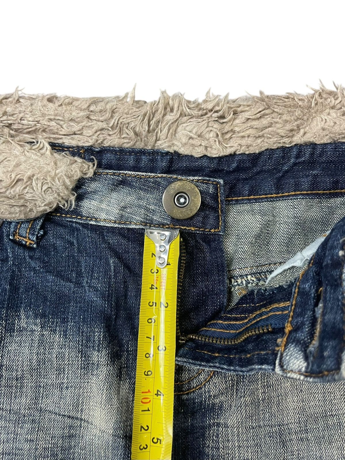 Japanese Brand Vintage Q.CO.CO Happy Valley Fur Mini Skirt Streetwear Size 30" / US 8 / IT 44 - 8 Thumbnail