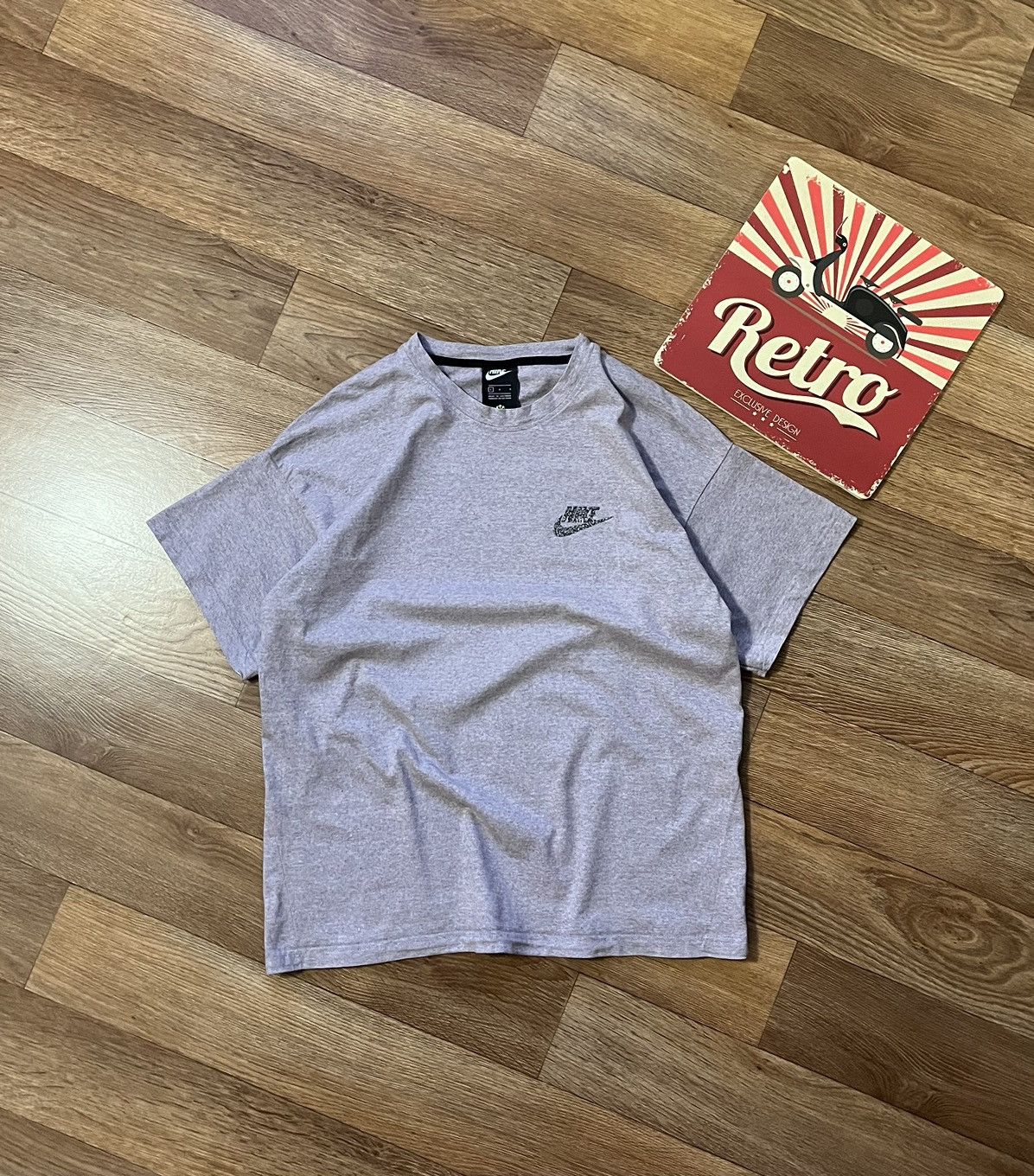 Nike Nike NSW Essentials Tee Y2K T-Shirt Size US L / EU 52-54 / 3 - 1 Thumbnail