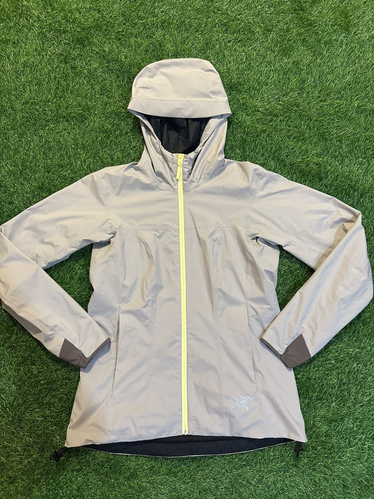 Arc'teryx ARCTERYX Solano Jacket Women’s Size Medium Size M / US 6-8 / IT 42-44 - 1 Thumbnail