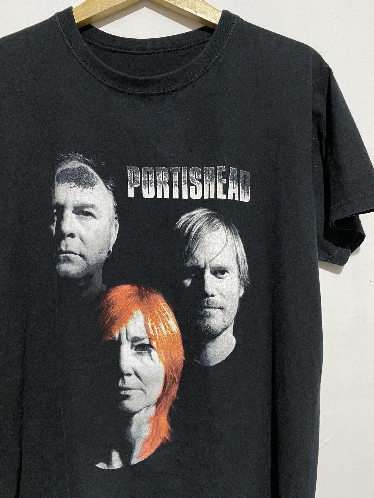 Band Tees Rare portishead personil print Europe t-shirt 2000s Size US L / EU 52-54 / 3 - 3 Thumbnail