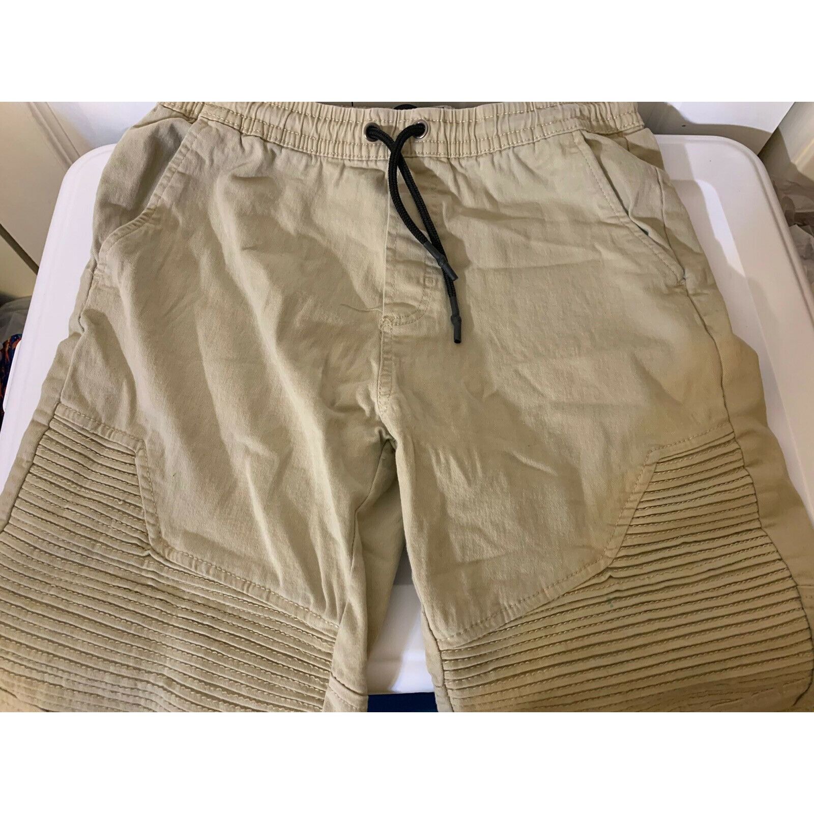 Akademiks Akademiks Men’s Sz M Beige Khaki Shorts W Pockets Size US 32 / EU 48 - 6 Thumbnail