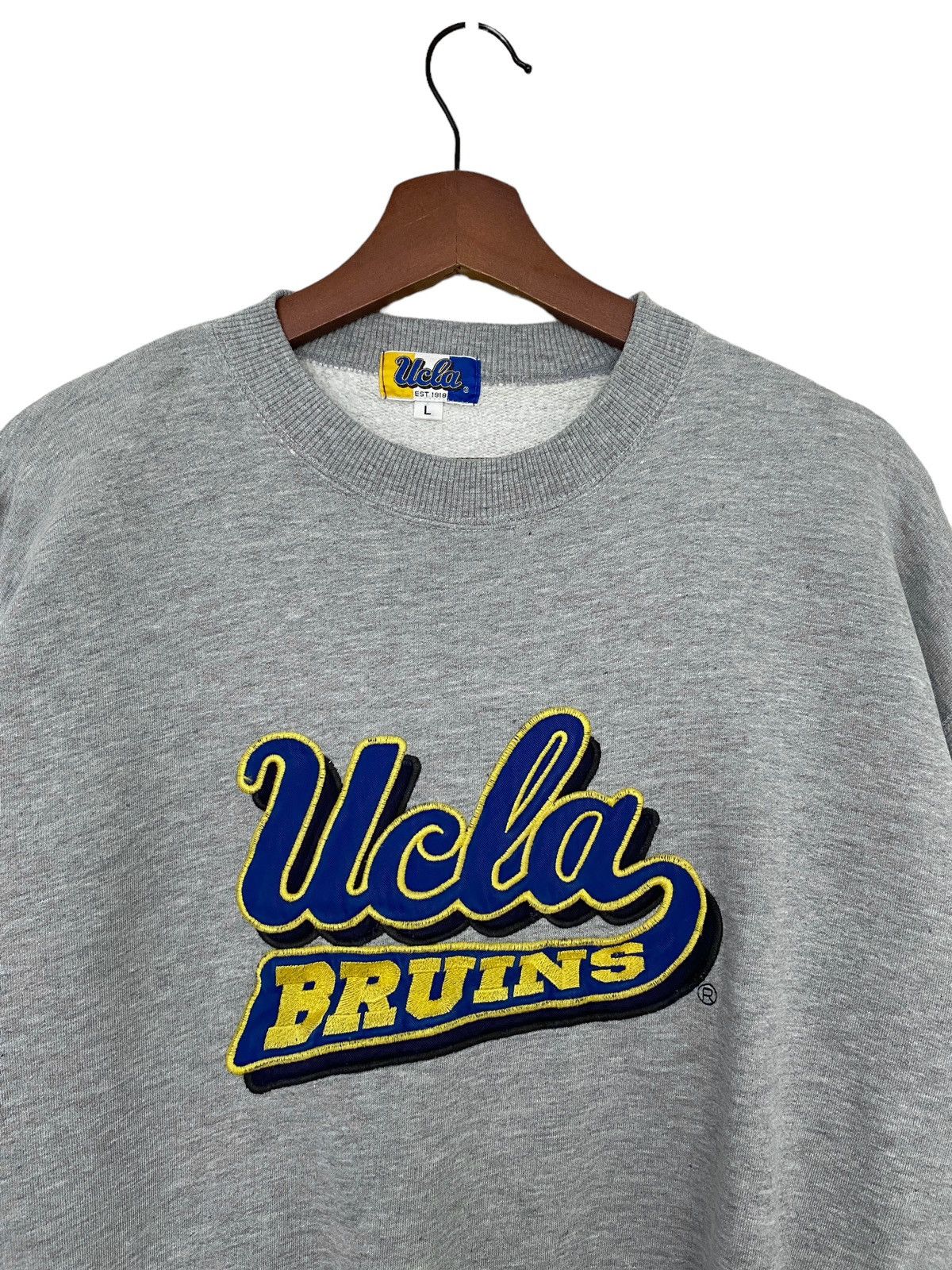 Levi's Vintage Brand University Ucla Sweatshirt 1990s Size US L / EU 52-54 / 3 - 5 Thumbnail
