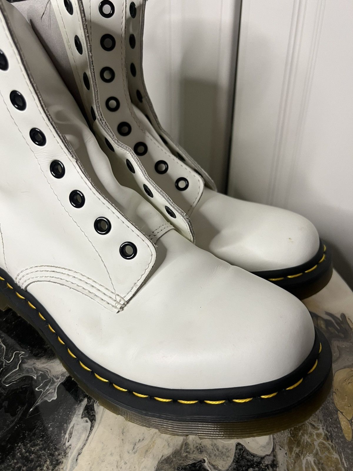 Dr. Martens Dr. Martens 1460 Smooth Leather White Boot Size US 9 / IT 39 - 6 Thumbnail