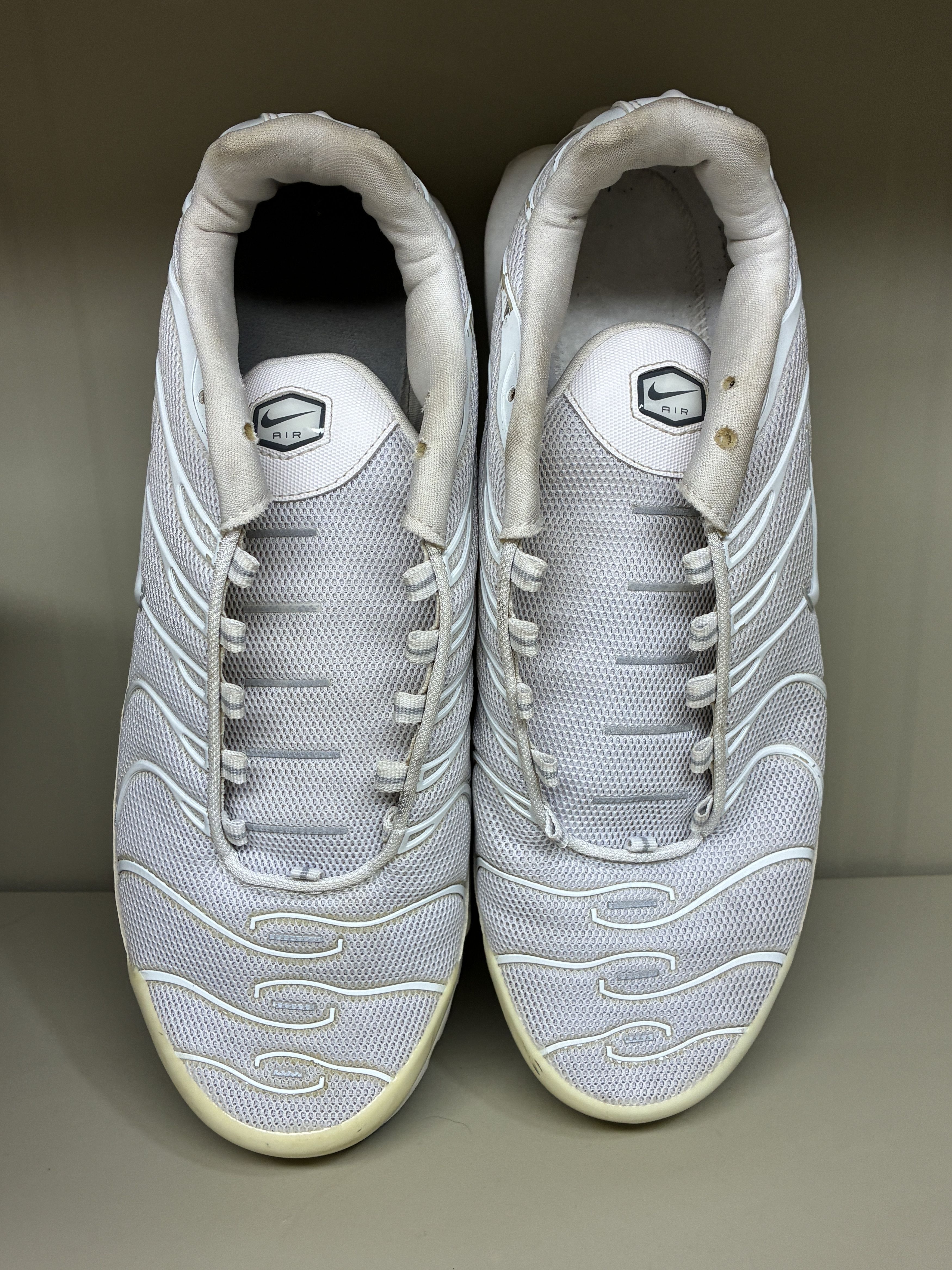 Nike Nike Air Max Plus TN Triple White Running Sneaker Men 12 Size US 12 / EU 45 - 4 Thumbnail