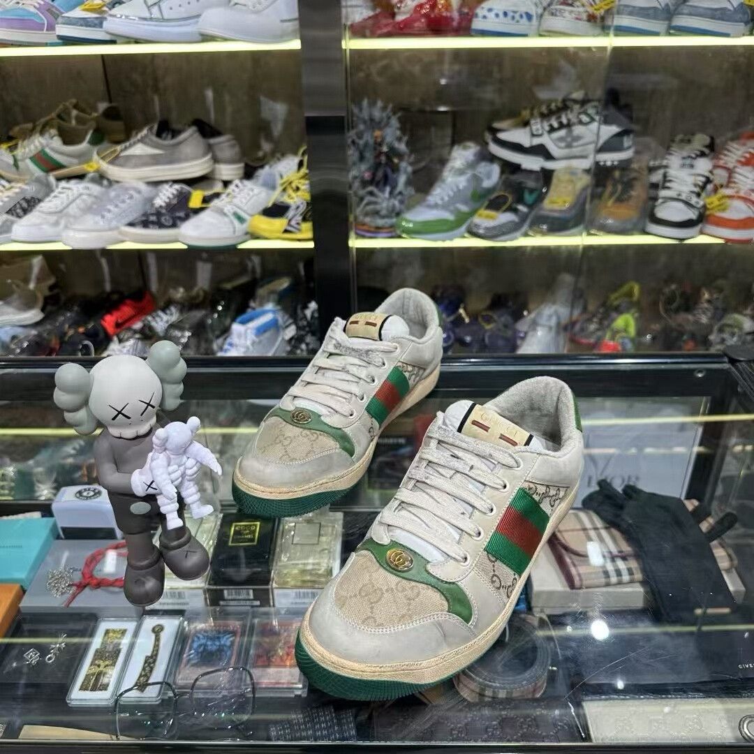 Gucci Gucci Orange Lowtop Sneakers 9 Men Size US 9 / EU 42 - 1 Thumbnail