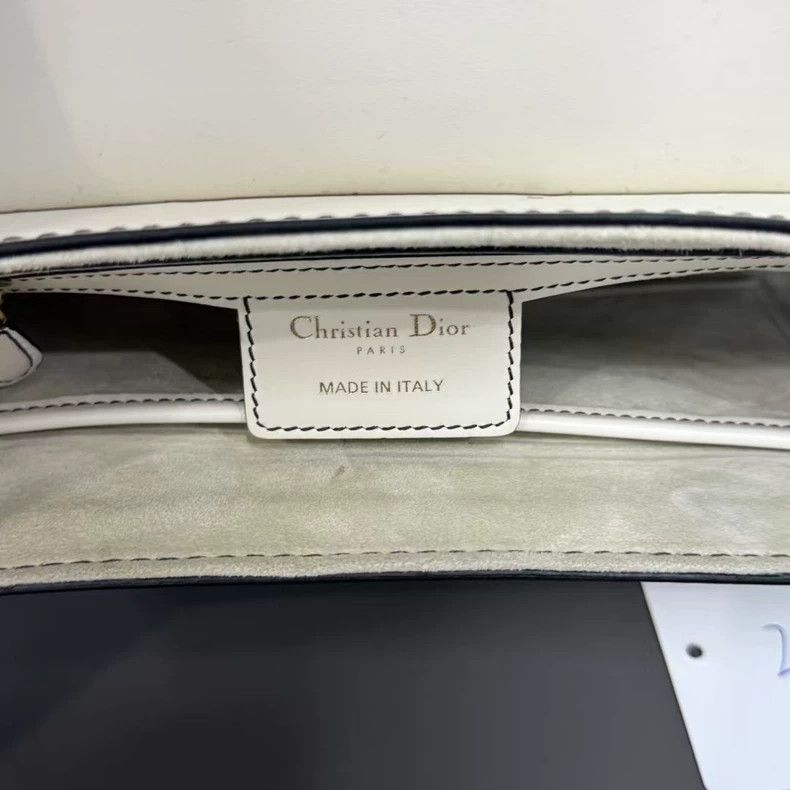 Dior Dior Saddle Bag in White with Gold Hardware-2506 Size ONE SIZE - 7 Thumbnail