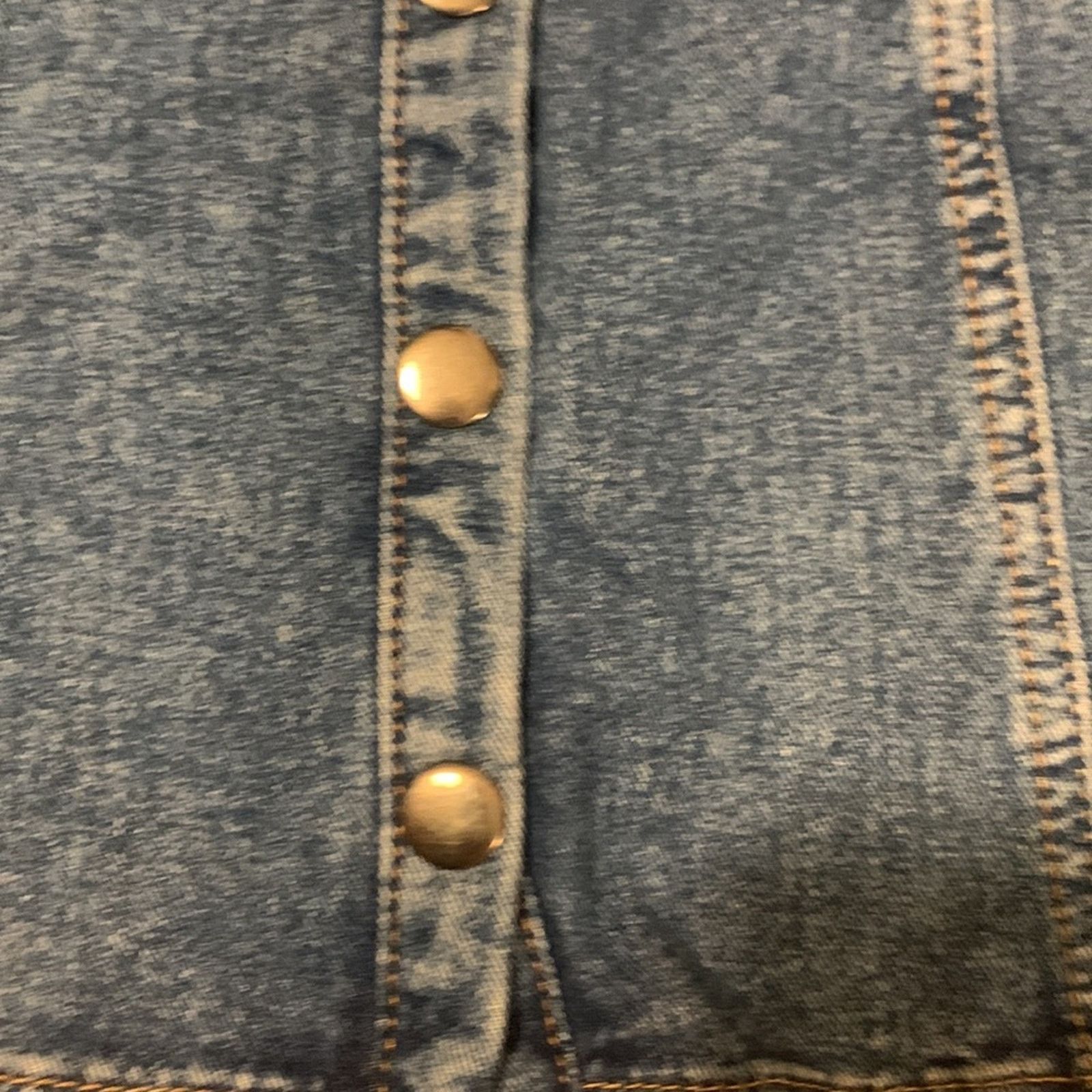 Bdg 70’s style BDG denim mini skirt snap front hippie boho Size 28" / US 6 / IT 42 - 6 Thumbnail
