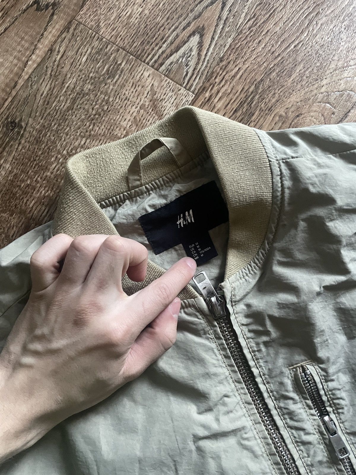 H&M × The Weeknd The Weeknd x HM XO Bomber Khaki Beige Bomber jacket Size US M / EU 48-50 / 2 - 5 Thumbnail