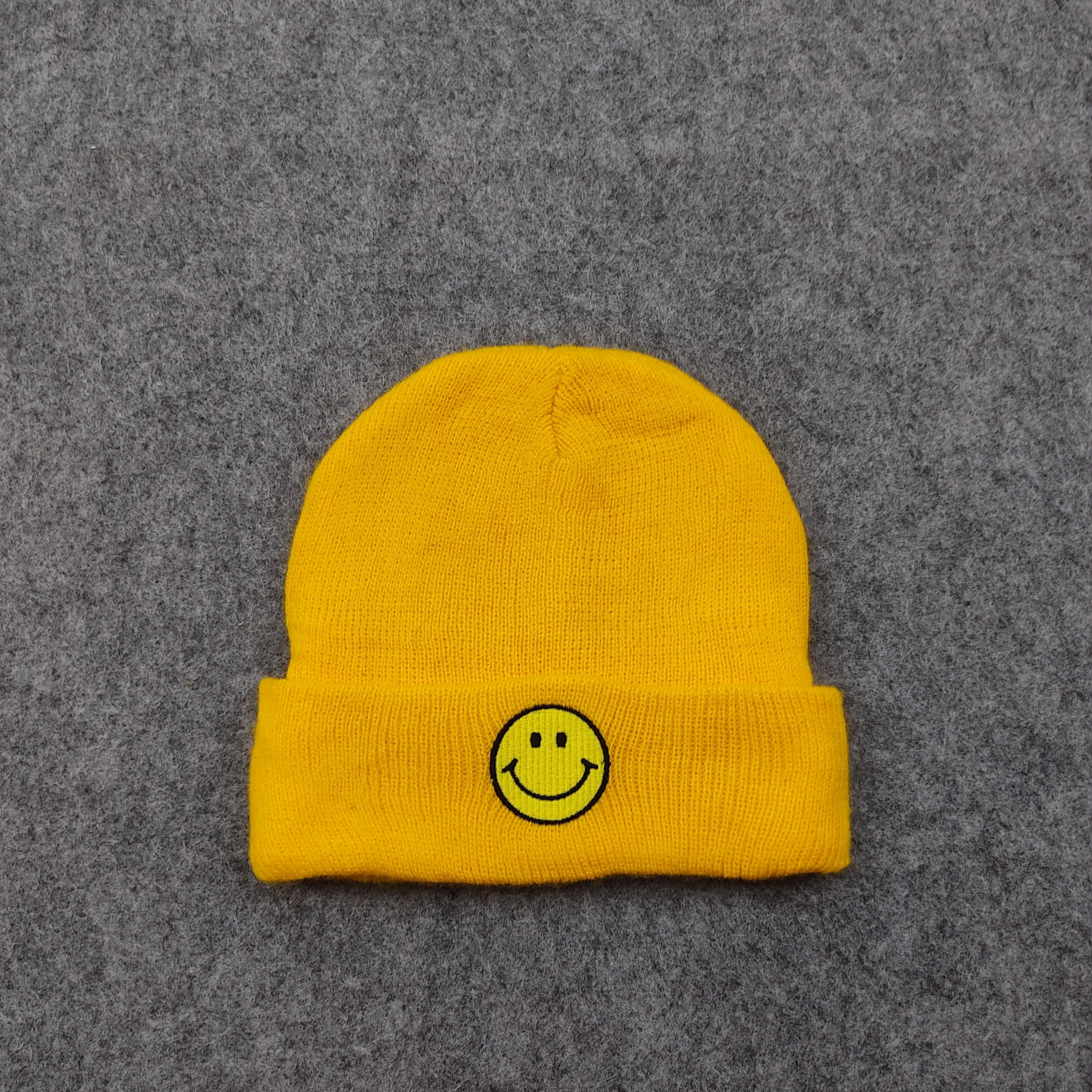 Japanese Brand Vintage Japanese Brand Smile Beanie / Snow Hat / Snow Cap Size ONE SIZE - 1 Thumbnail