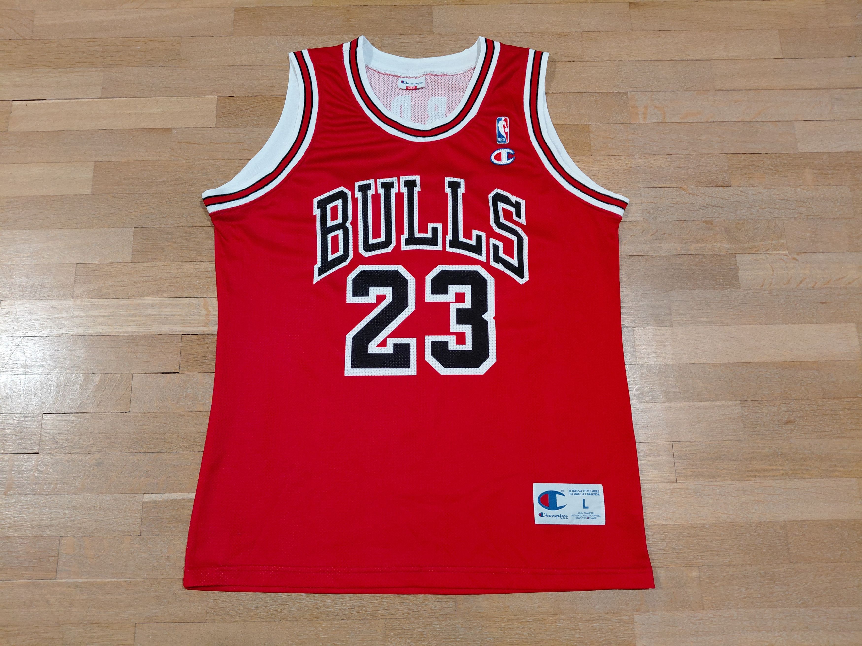Champion Vintage Chicago Bulls 23 Jordan Champion Excellent Jersey Size US L / EU 52-54 / 3 - 1 Thumbnail