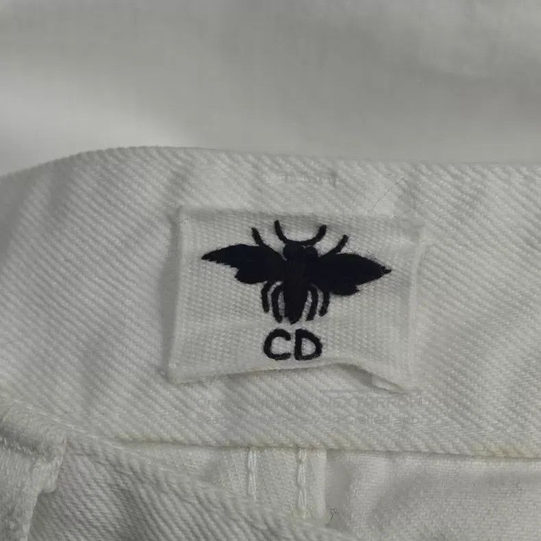Dior Dior White leather label denim cotton trousers Size 24" / US 00 / IT 34 - 5 Thumbnail