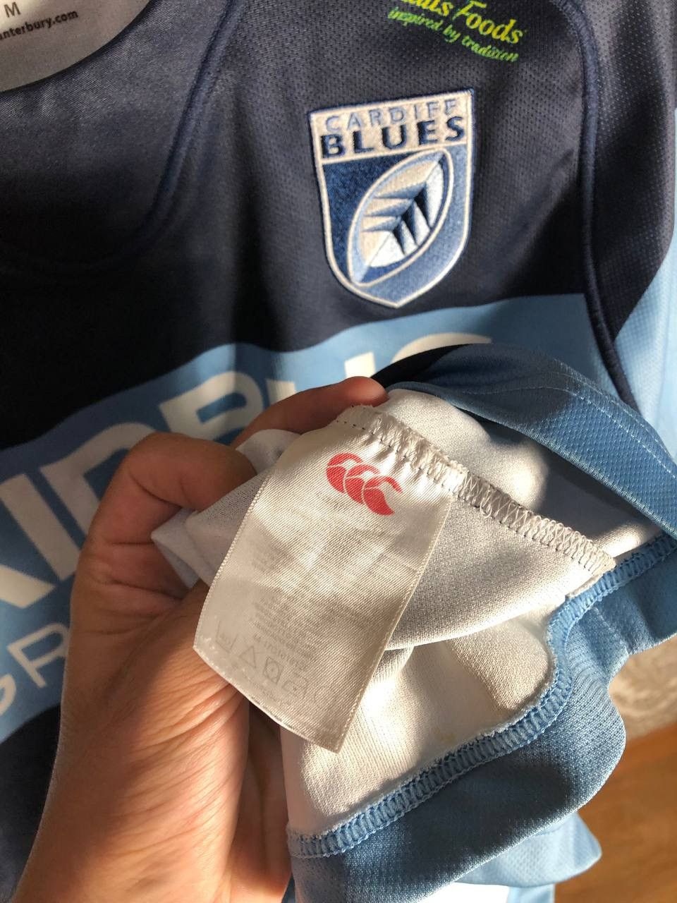 Canterbury of New Zealand VINTAGE CANTERBURY CARDIFF BLUES ENGLAND RUGBY JERSEY RETRO Size US M / EU 48-50 / 2 - 6 Thumbnail