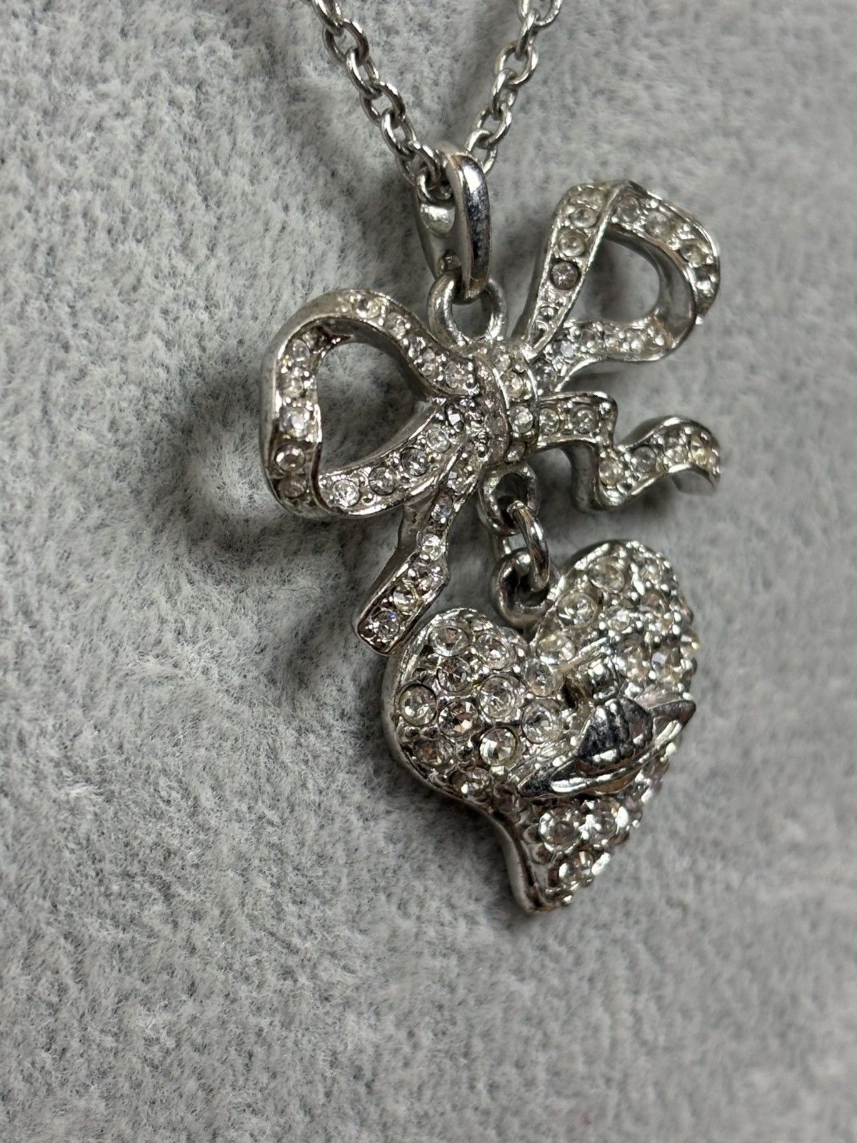 Vivienne Westwood Vivienne Westwood Ribbon Heart Crystals Necklace Silver Size ONE SIZE - 2 Thumbnail