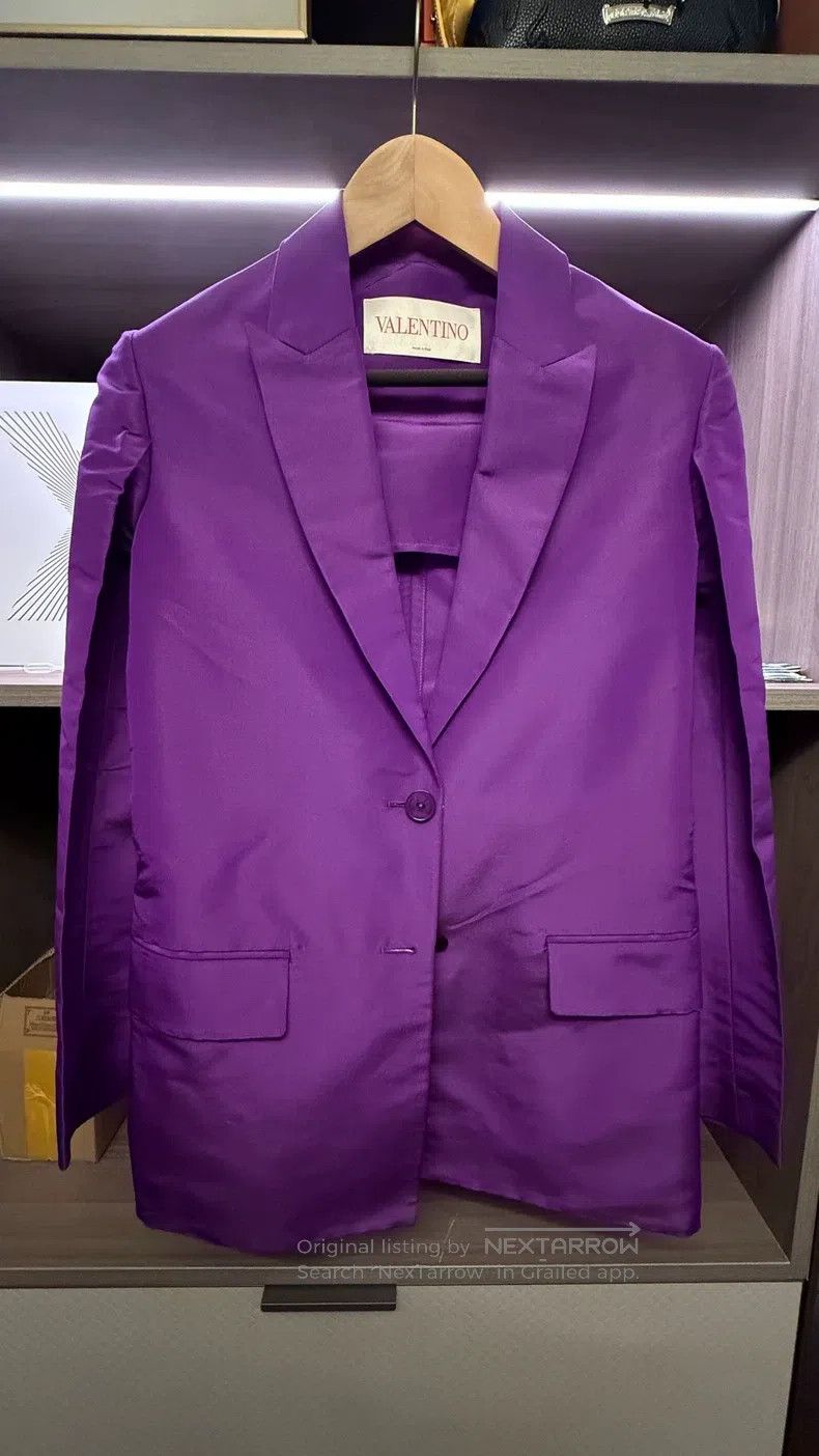 Valentino Valentino Women's suits Size S / US 4 / IT 40 - 1 Thumbnail