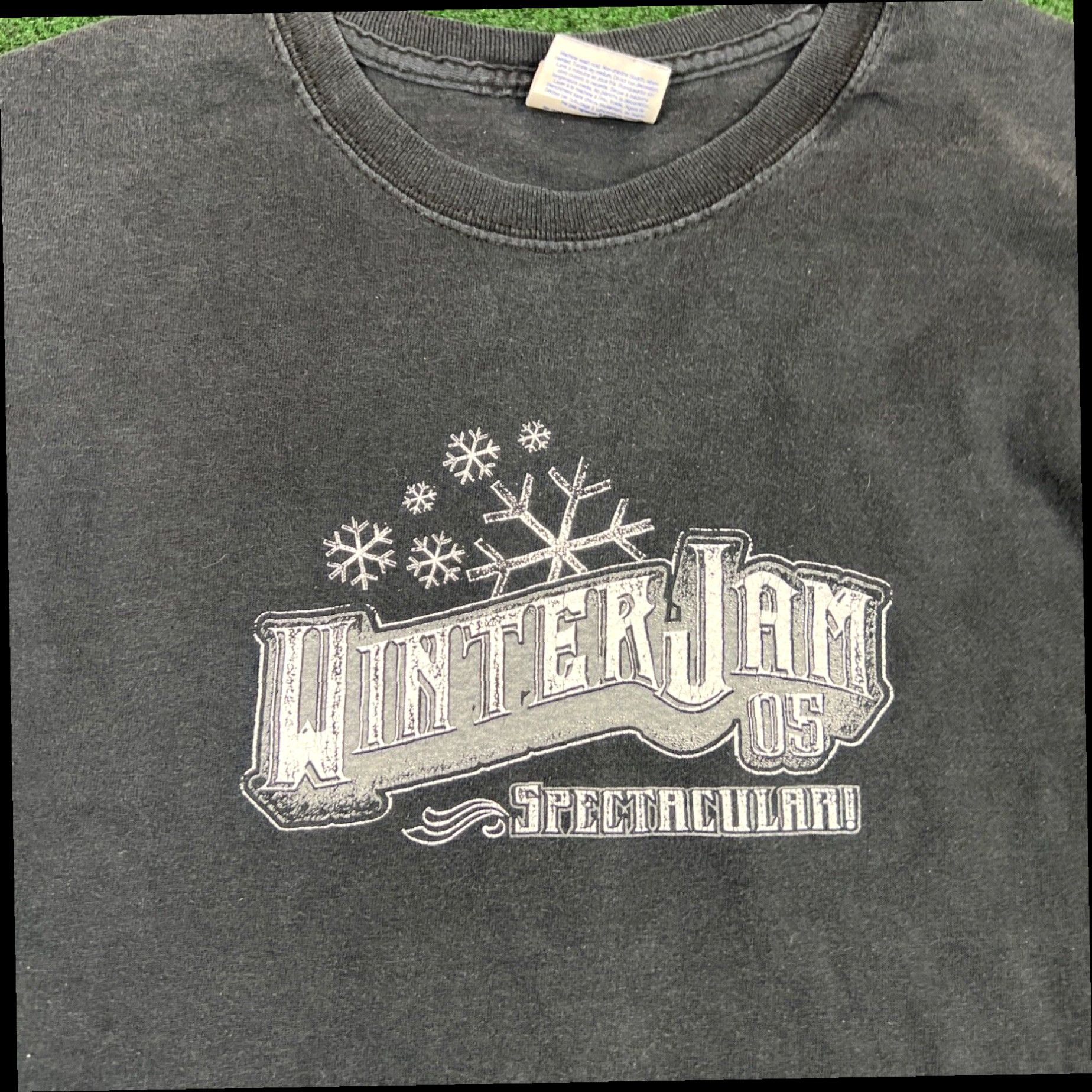 Hanes Winter Jam Tour Spectacular 2005 Christian Rock Fest Long-Sleeve T-Shirt Large Size US L / EU 52-54 / 3 - 3 Thumbnail