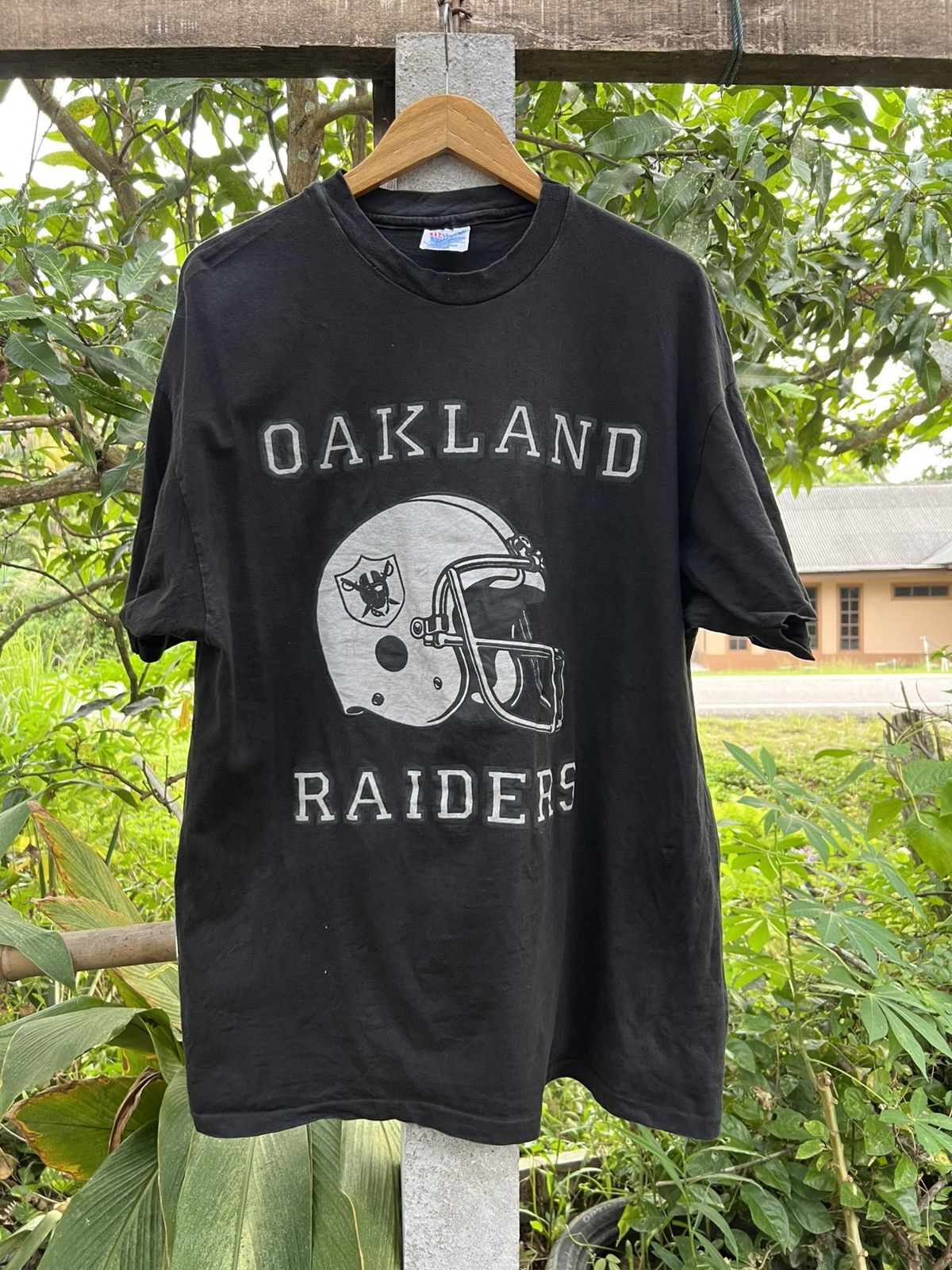 Vintage 90s OAKLAND RAIDERS single stich