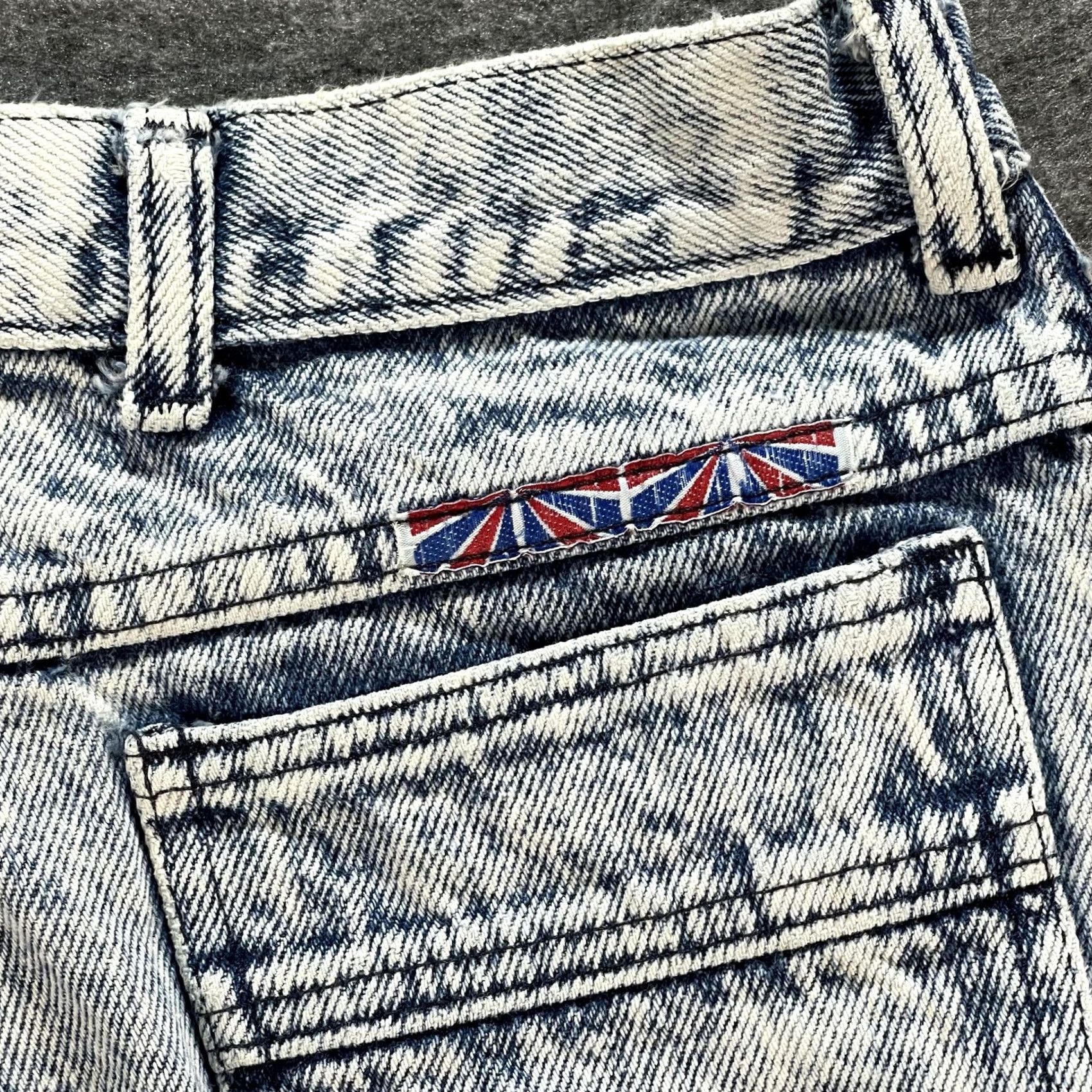 Vintage VINTAGE Bristol Blues Jeans Mens 30x34 Acid Wash Made USA Union Jack Patch 90s Size US 30 / EU 46 - 5 Thumbnail