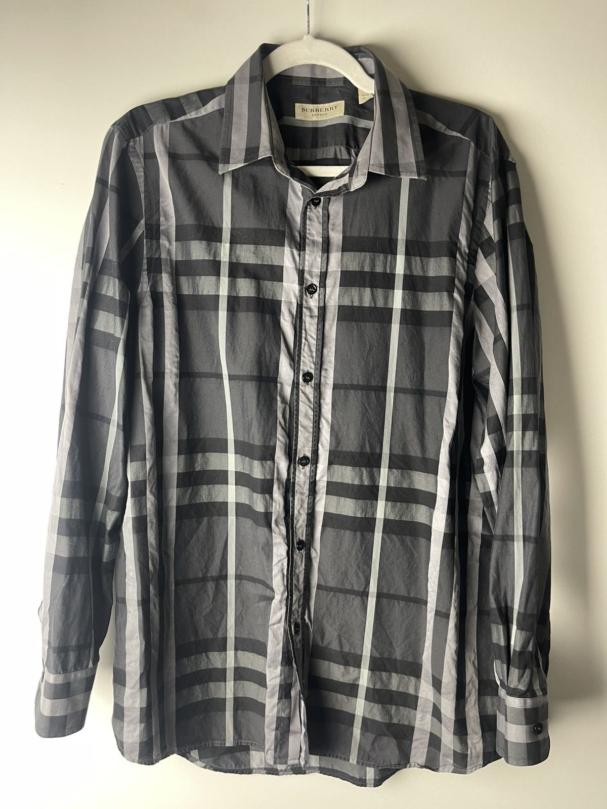 Burberry Men’s Vintage Burberry button-up Size US M / EU 48-50 / 2 - 1 Thumbnail