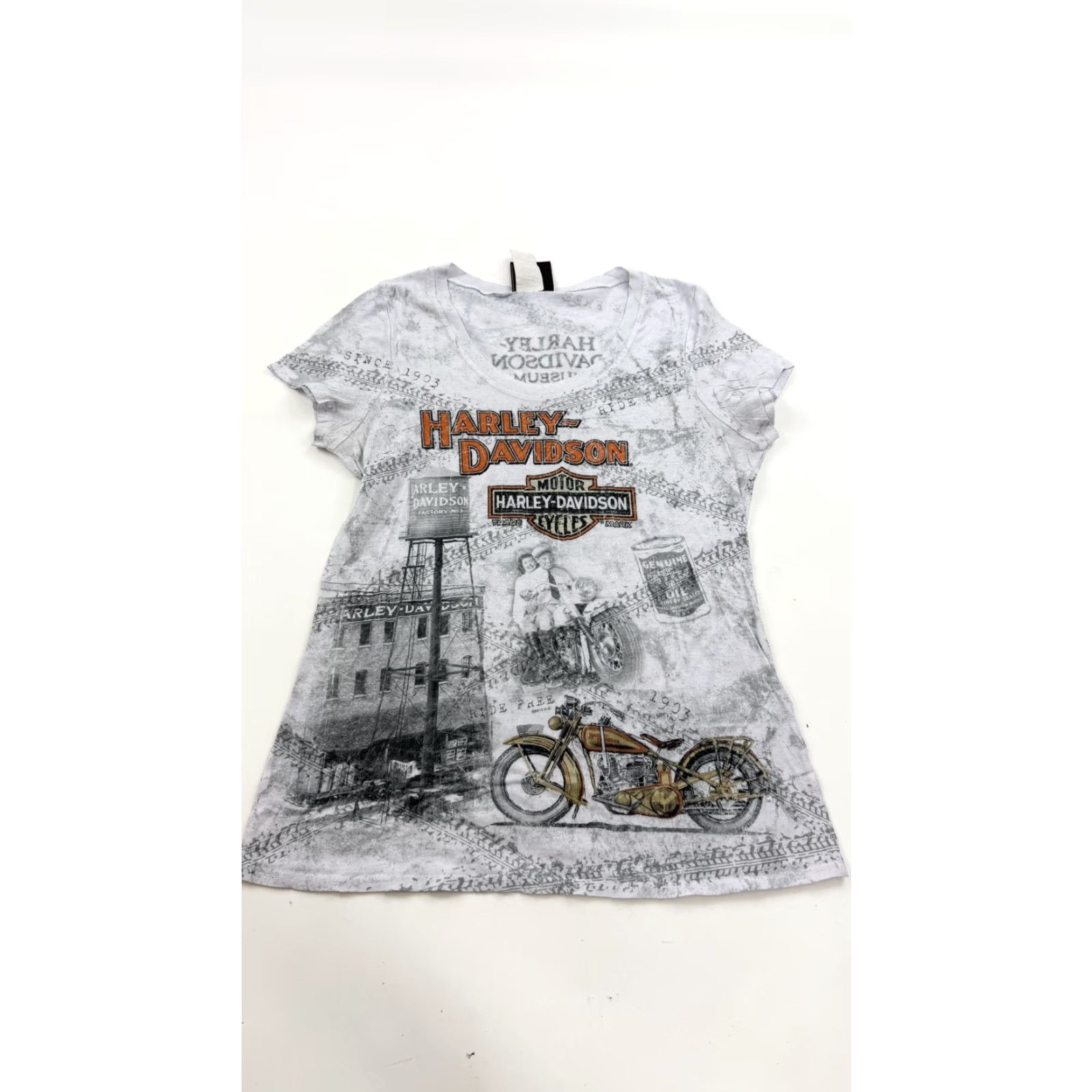 Harley Davidson VINTAGE Harley-Davidson Museum Shirt Womens XL Gray Graphic Motors Milwaukee 2013 Mens Womens Size XL / US 12-14 / IT 48-50 - 2 Thumbnail