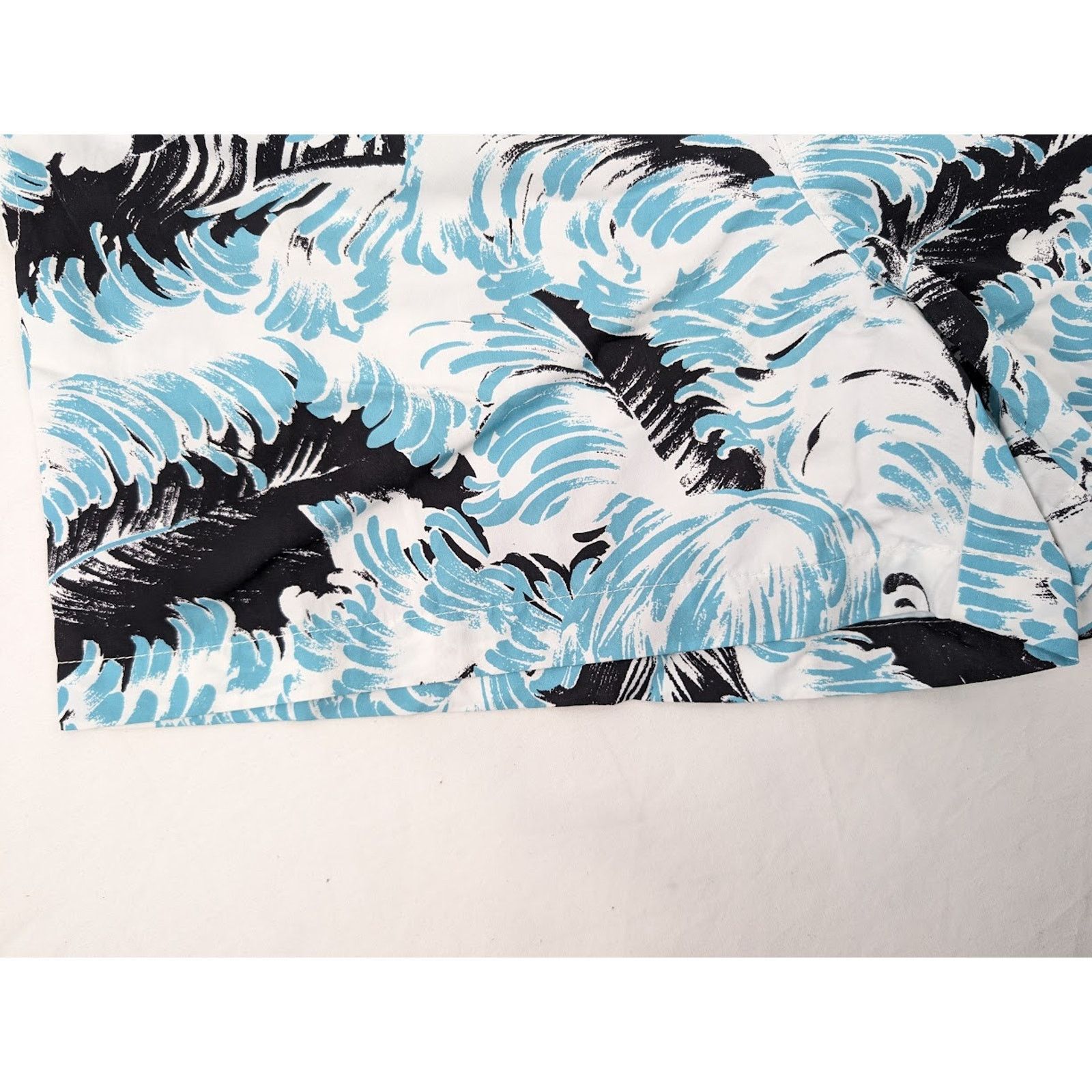 Bottega Veneta o1rshd1 Nylon Printed Feathers Swim Long Boxer in Black/Turq Size US 36 / EU 52 - 5 Thumbnail