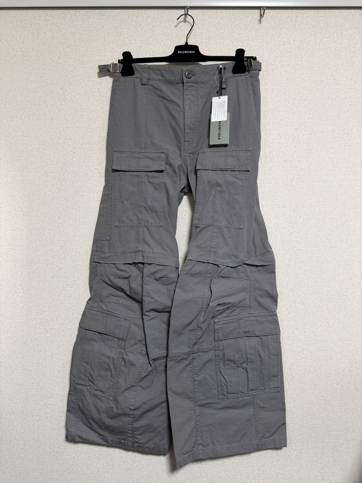 Balenciaga BALENCIAGA flare cargo pants Size US 29 - 1 Thumbnail
