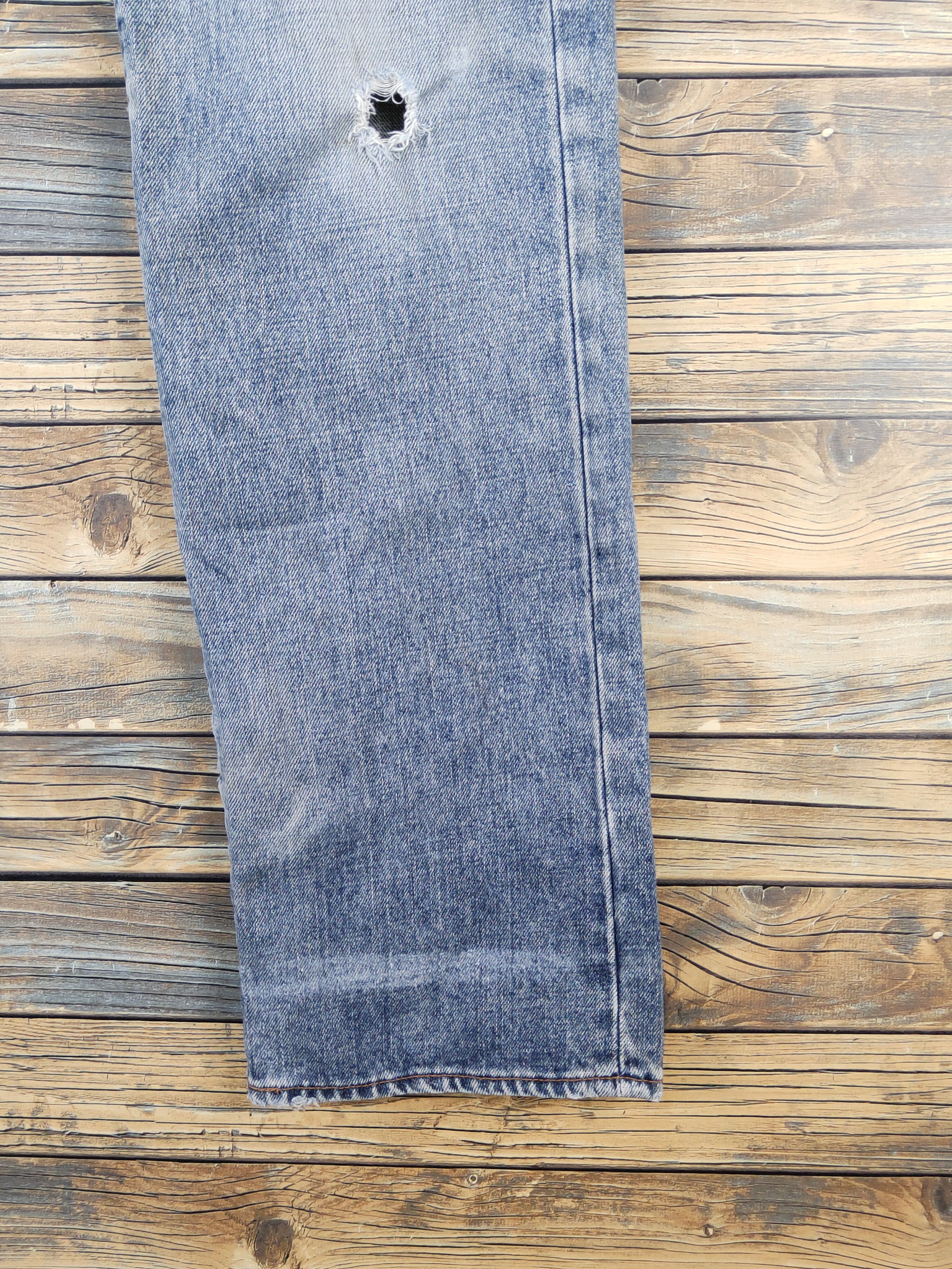 Vintage Bobson Blue Distressed Ripped vintage denim Jeans #W1480 Size US 31 - 6 Thumbnail