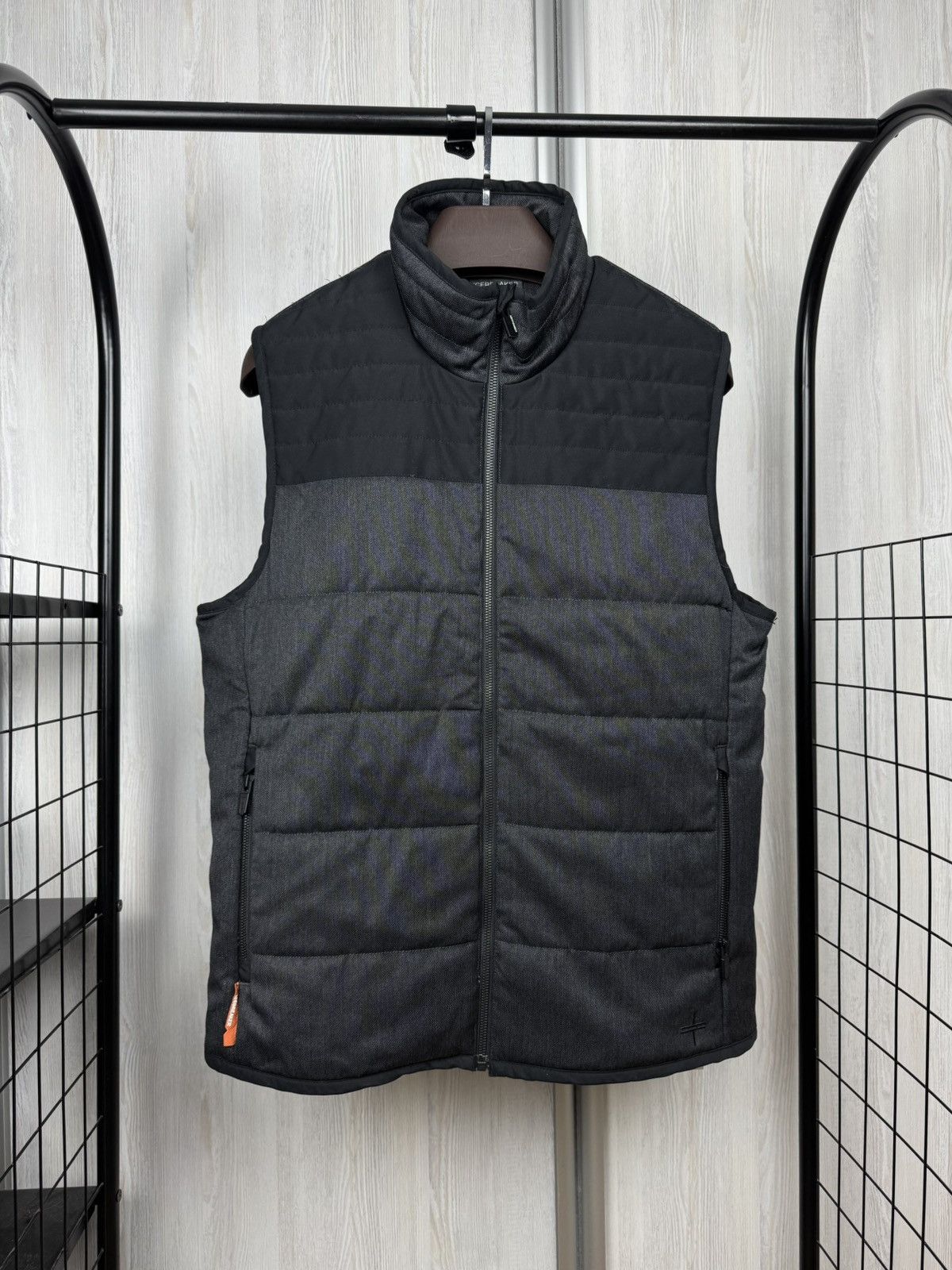 Icebreaker Icebreaker Merinoloft Helix Merino Wool Puffer Vest Size US L / EU 52-54 / 3 - 1 Thumbnail