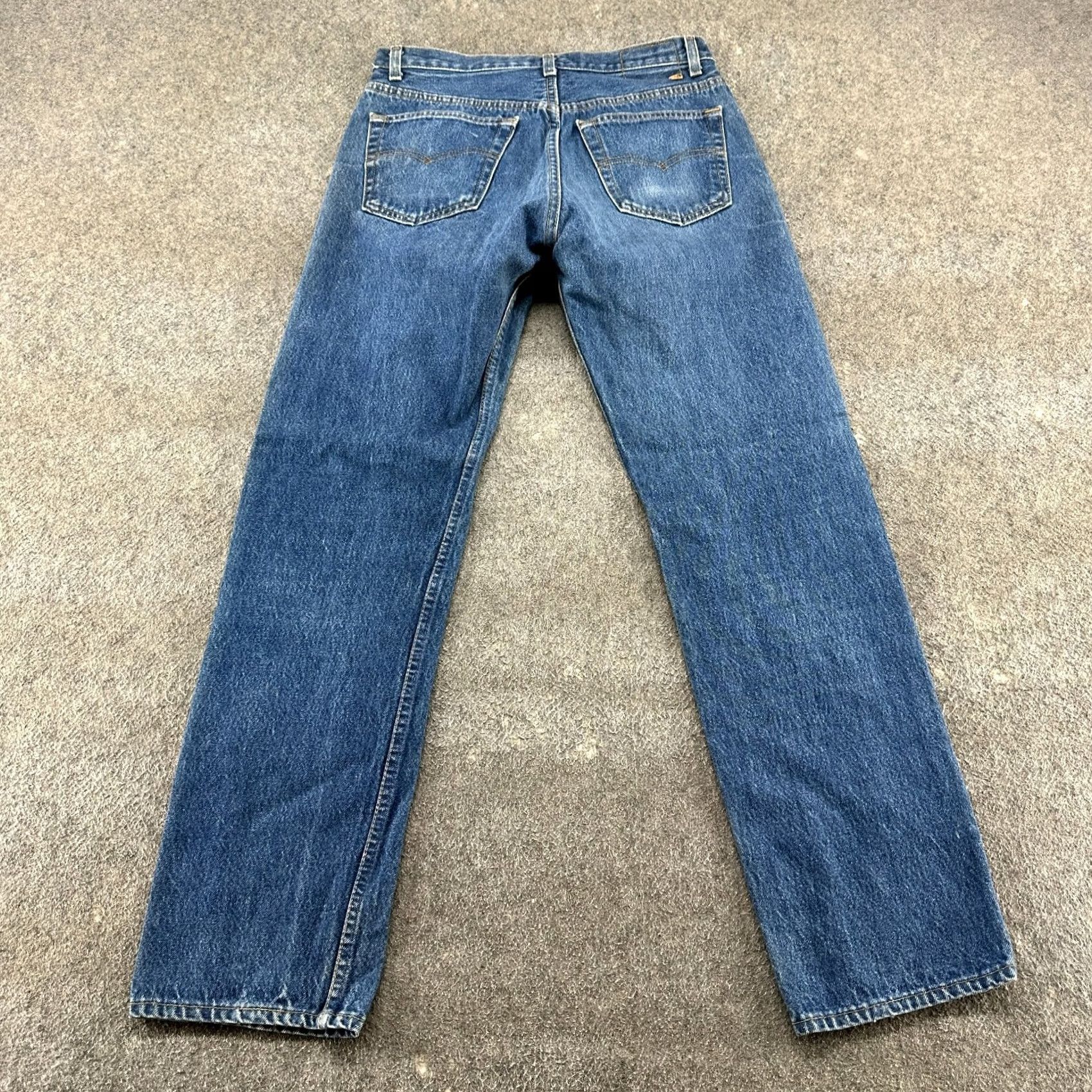 Levi's VINTAGE Levi's 501 Jeans Mens 34x34 Actual 32x32 Blue Medium Wash Cotton USA 80s Jeans Straight 5-Pocket Mens Size US 34 / EU 50 - 6 Thumbnail
