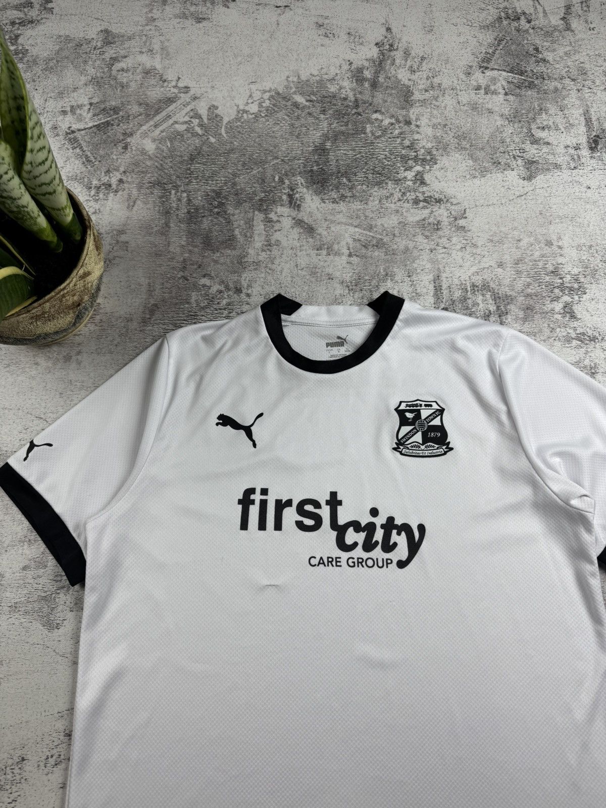 Puma Swindon Town Away 2014 2015 Puma White Soccer Football Men’s L T Shirt Jersey Size US L / EU 52-54 / 3 - 5 Thumbnail