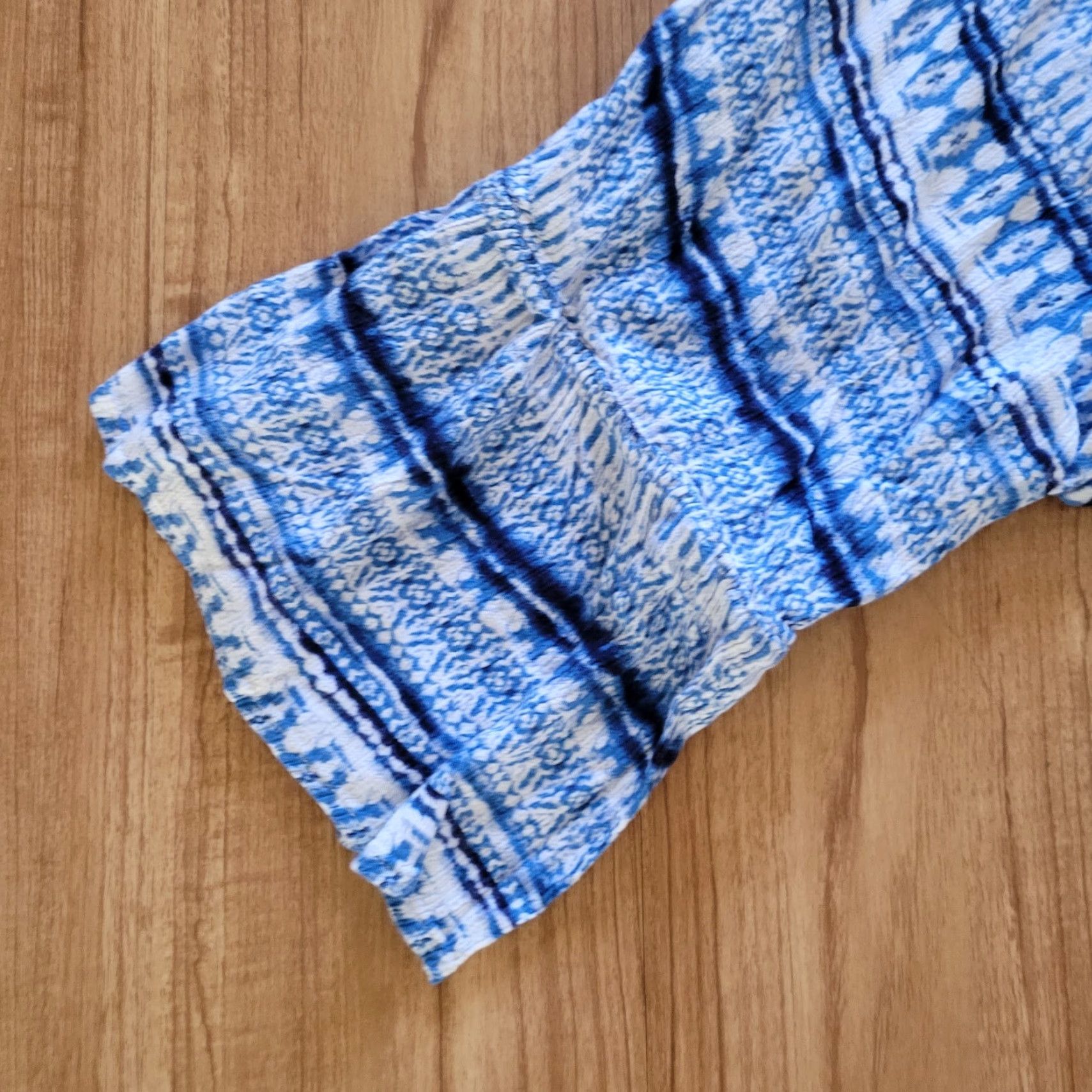Vintage Woman Within Blouse Shirt Womens 2X Blue White Tie Dye Bell Sleeve Boho V-Neck Casual Vintage N/A Size XXL / US 16-18 / IT 52-54 - 5 Thumbnail