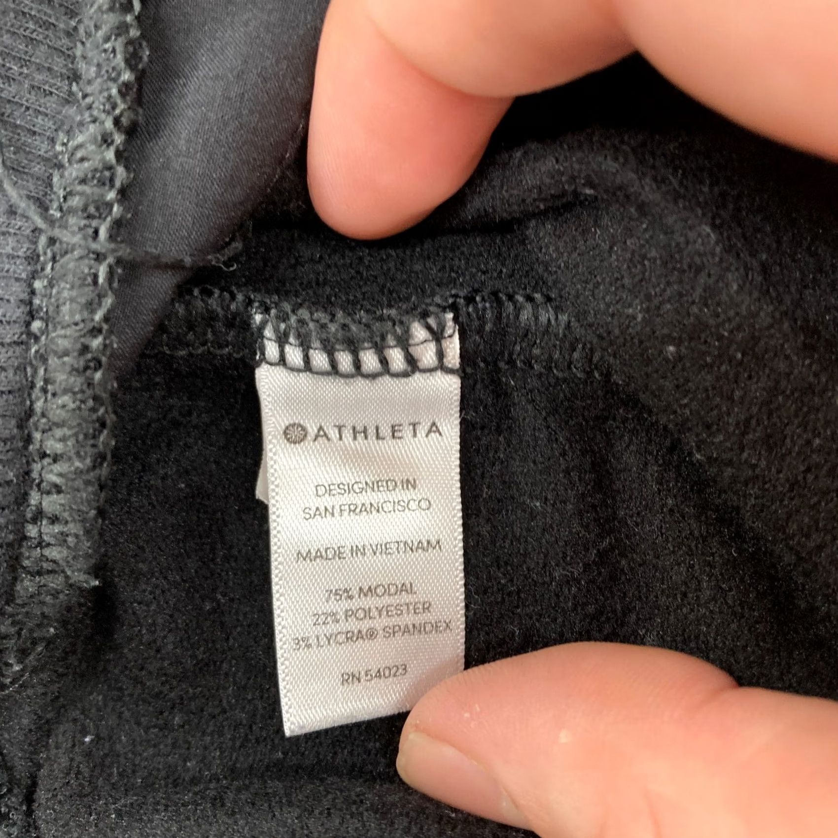Athleta Athleta Luxe Coaster Jogger Pants Women Medium Black Cuffed Drawstring Tapered Jogger Pants Black Women Medium Athleta Luxe Coaster Jogger Pants Size 32" / US 10 / IT 46 - 6 Thumbnail