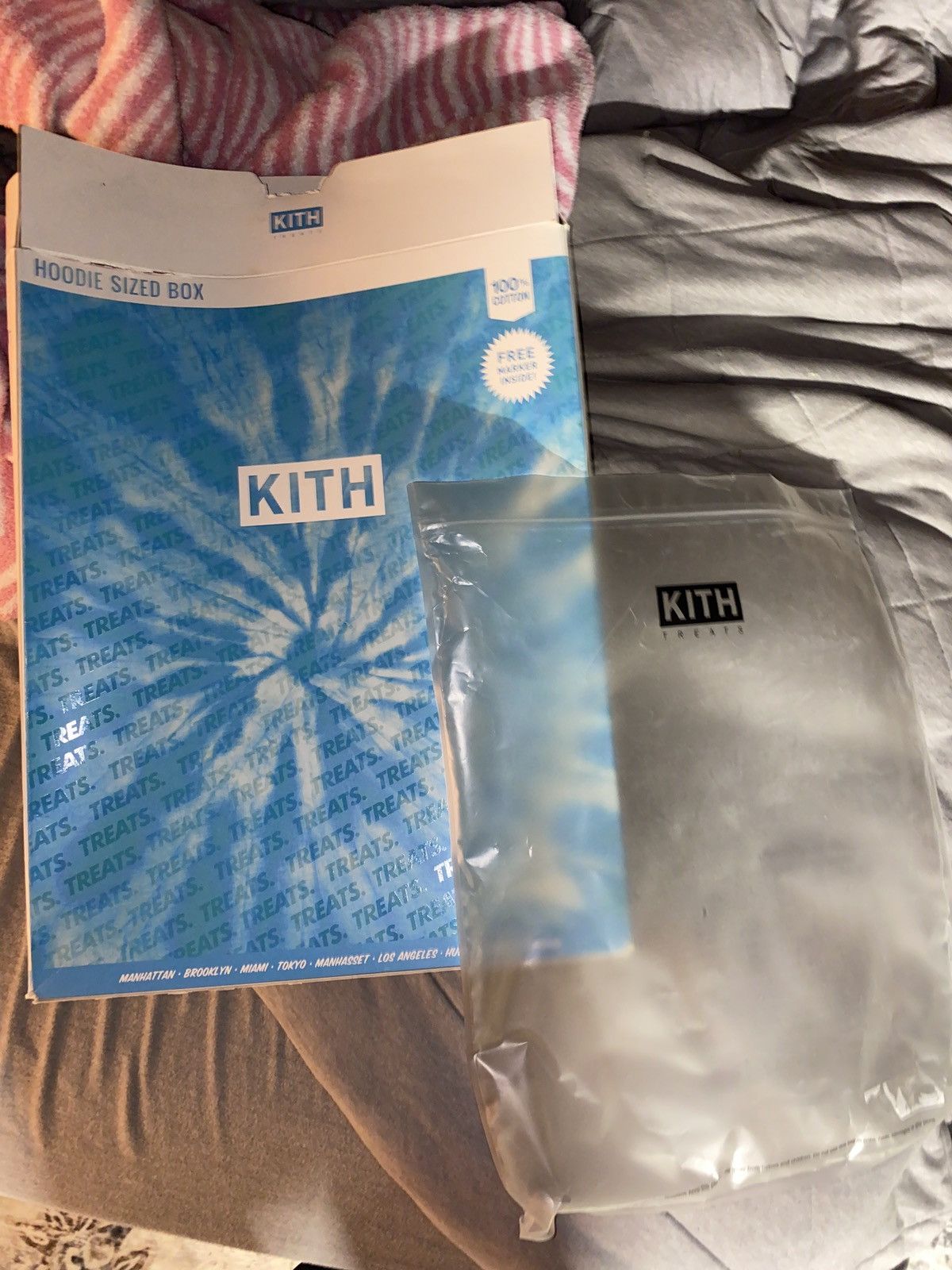 Kith Kith Swirl Treats Hoodie Multicolor Size US XL / EU 56 / 4 - 4 Thumbnail