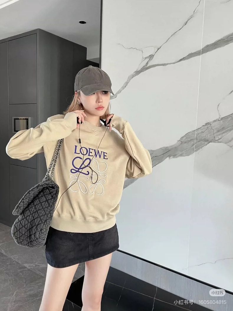 Loewe LOEWE Logo embroidered plaid khaki round neck hoodie Size S / US 4 / IT 40 - 1 Thumbnail