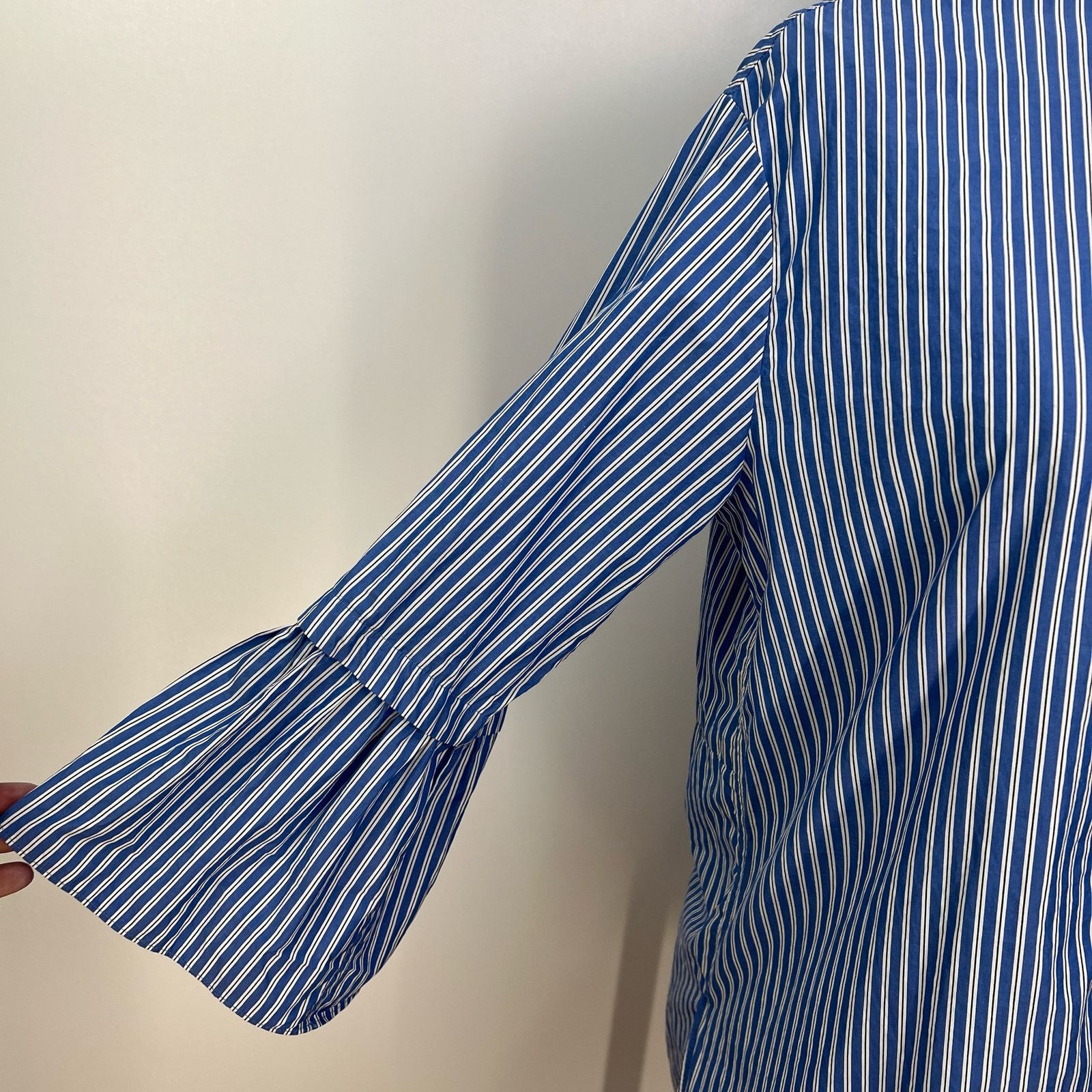 Max Mara 'S MaxMara Curvone Striped Blouse Blue Top Bell Sleeves Size M / US 6-8 / IT 42-44 - 6 Thumbnail