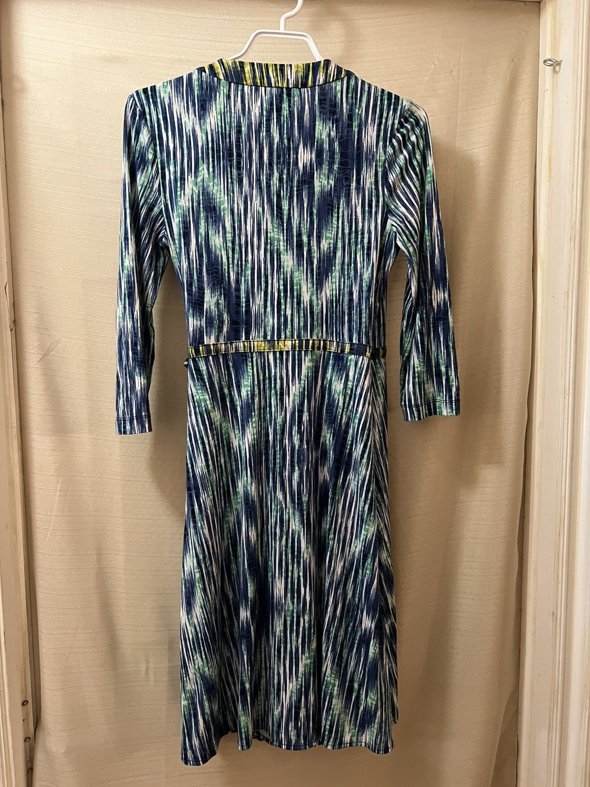 Bcbgmaxazria Bcbgmaxazria wrap dress size small Size S / US 4 / IT 40 - 7 Thumbnail