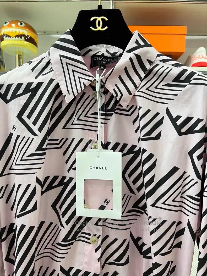Chanel Chanel Pink star pattern cherry blossom shirt jumpsuit Size 24" / US 00 / IT 34 - 3 Thumbnail