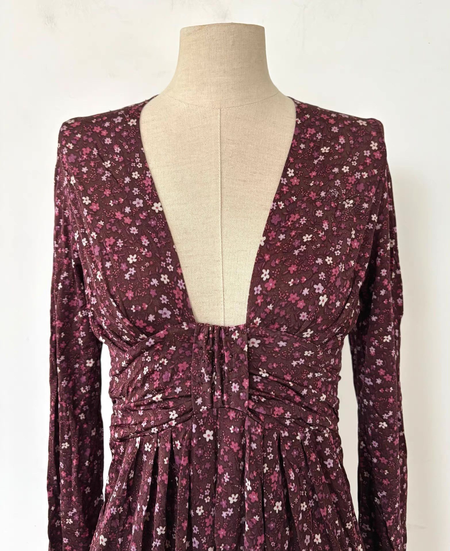 Liu Jo Liu Jo Floral Dress with Sequin Embellishments Ｑ21 Size M / US 6-8 / IT 42-44 - 6 Thumbnail