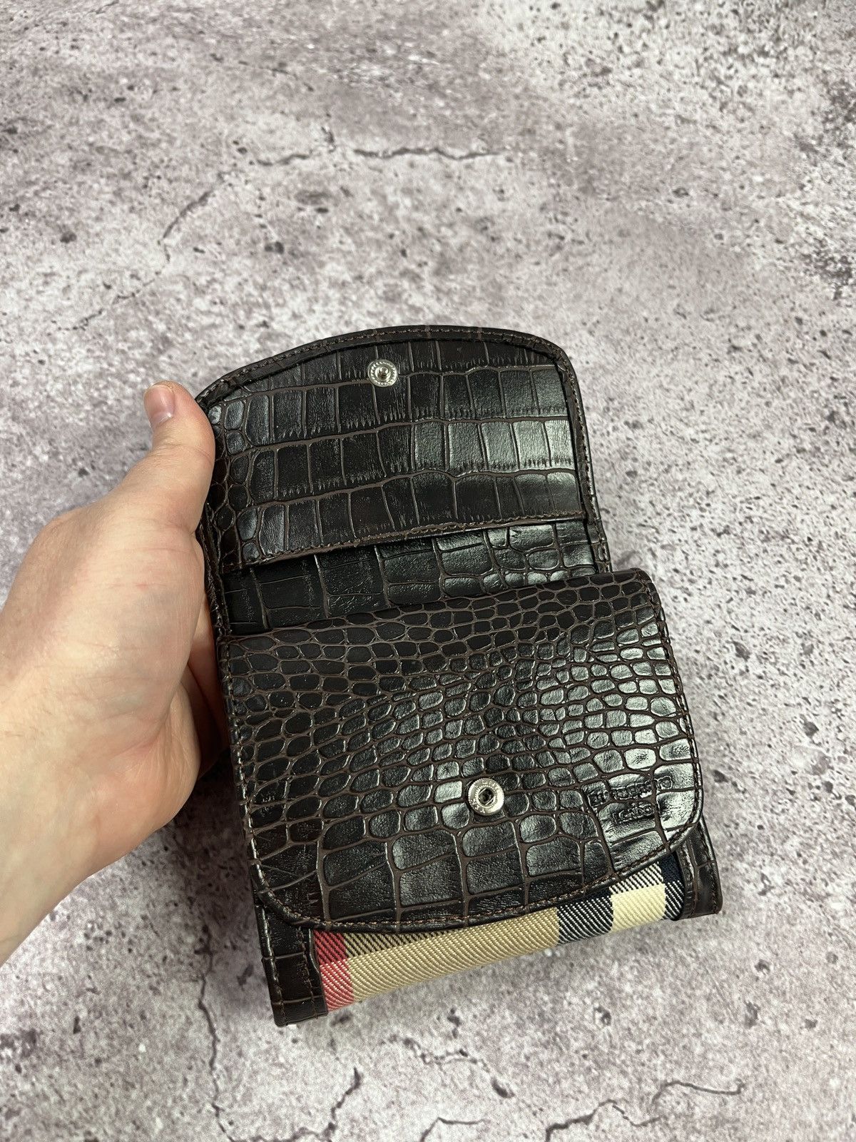 Burberry Nova Check Trifold Wallet Brown Croc Embossed Leather Size ONE SIZE - 8 Thumbnail