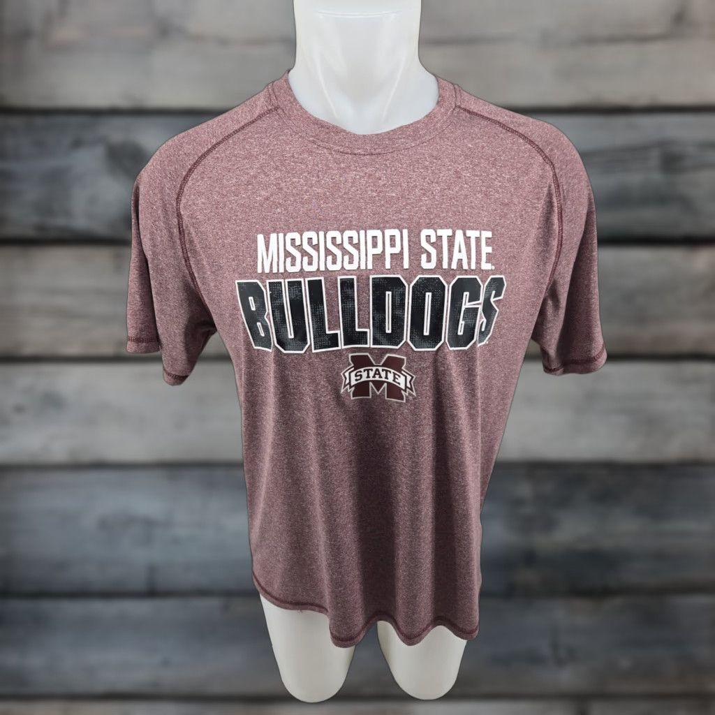 Vintage VINTAGE Mississippi State College Large Red T-Shirt Raised Letters Russell Men L Red Graphic Print College 90s Mens Size US L / EU 52-54 / 3 - 1 Thumbnail