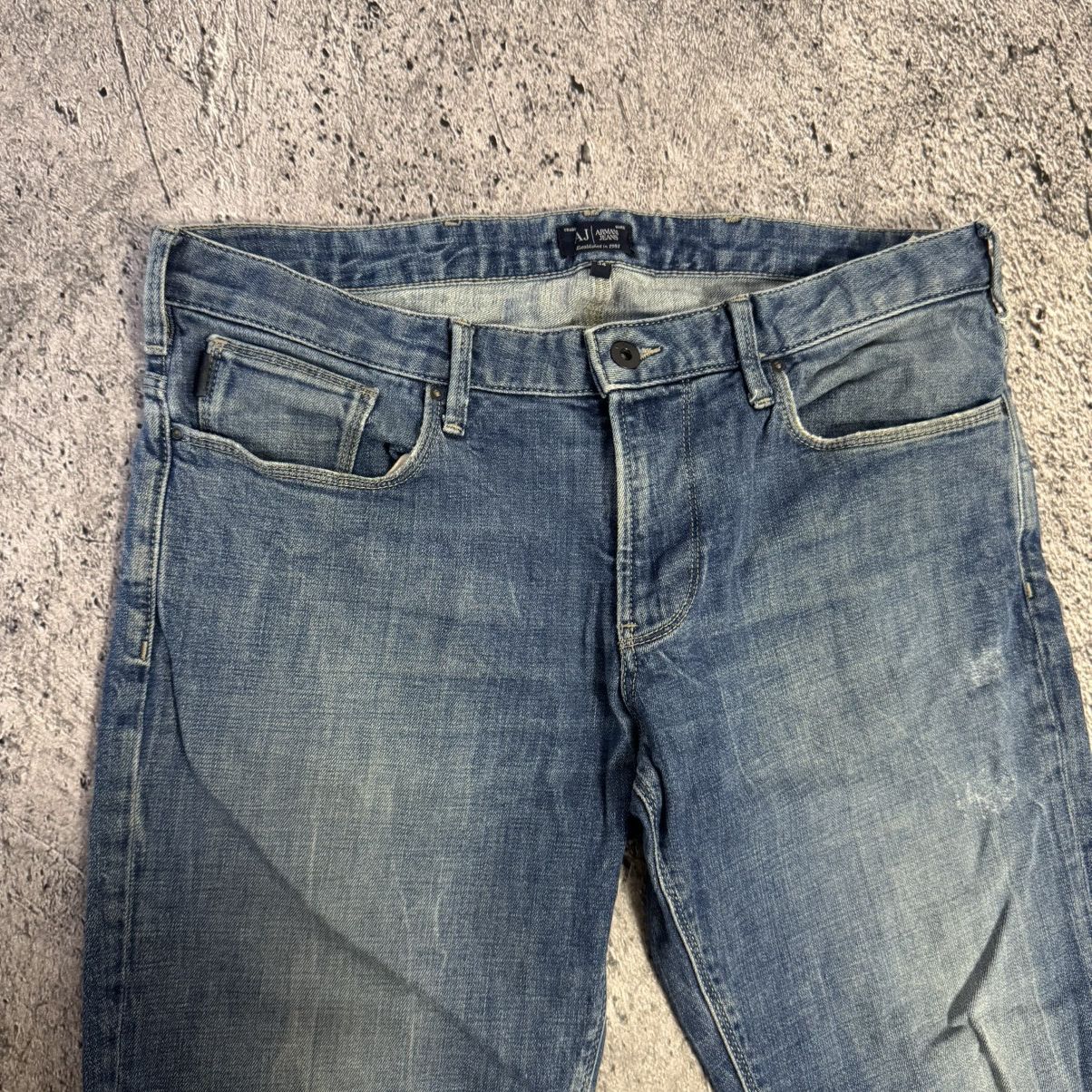 Armani Vintage Armani Jeans mans denim size 34 Size US 34 / EU 50 - 4 Thumbnail
