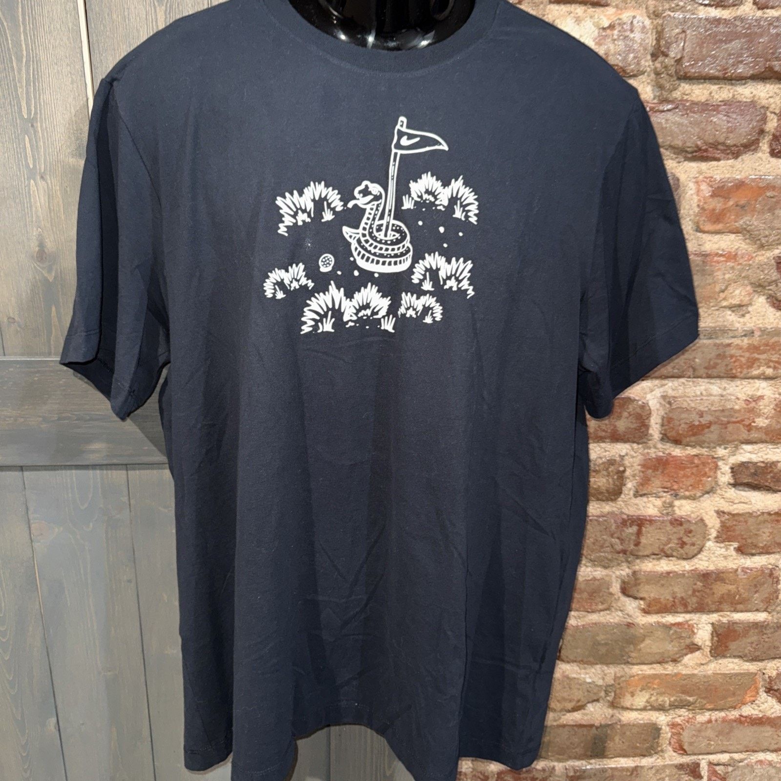 Nike Nike Golf Snake Graphic Logo Tee “Don’t Mess With My Putt” Size US XL / EU 56 / 4 - 2 Thumbnail