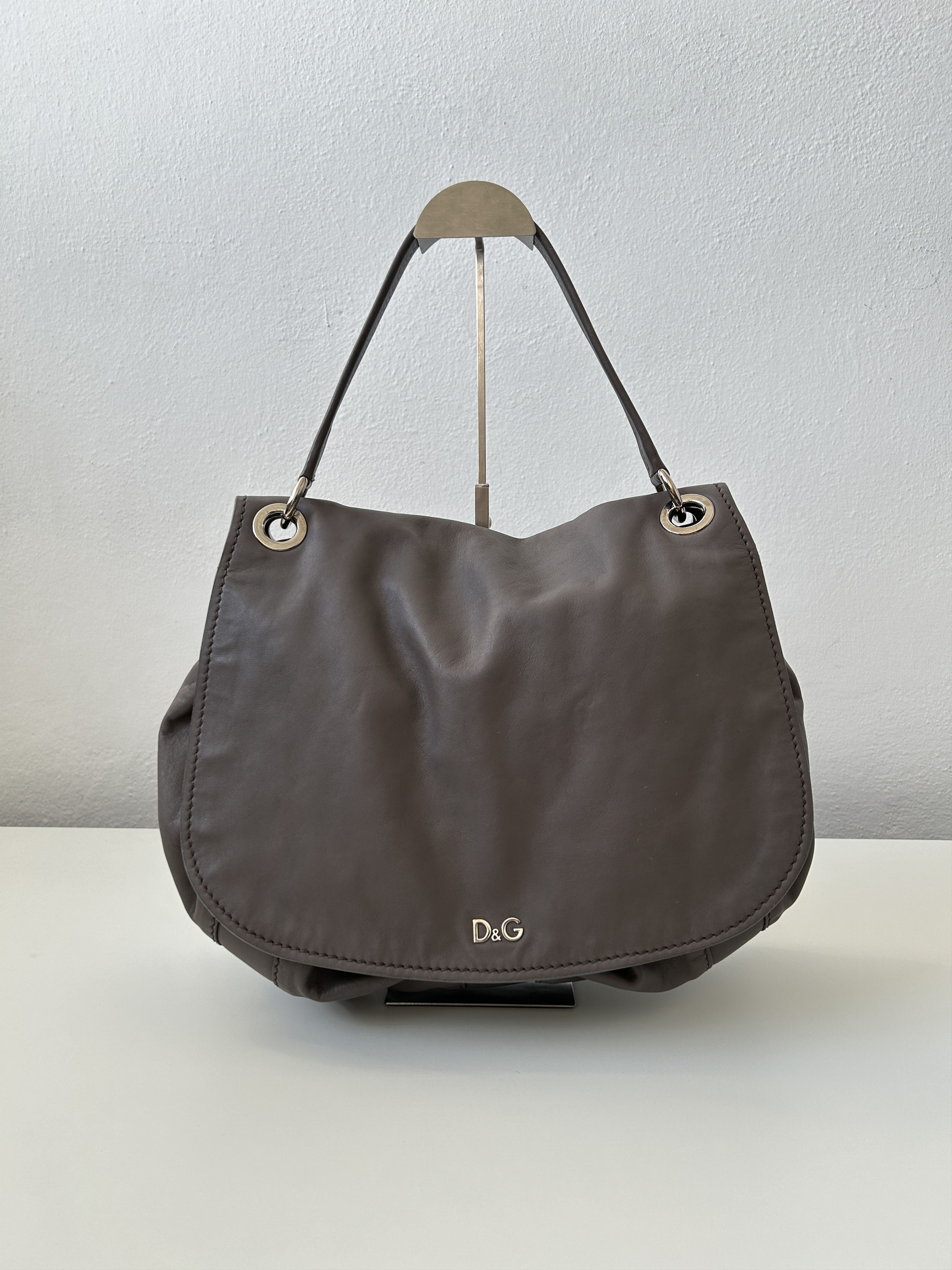 Dolce & Gabbana D&G Natalia leather drawstring hobo handbag Size ONE SIZE - 1 Thumbnail